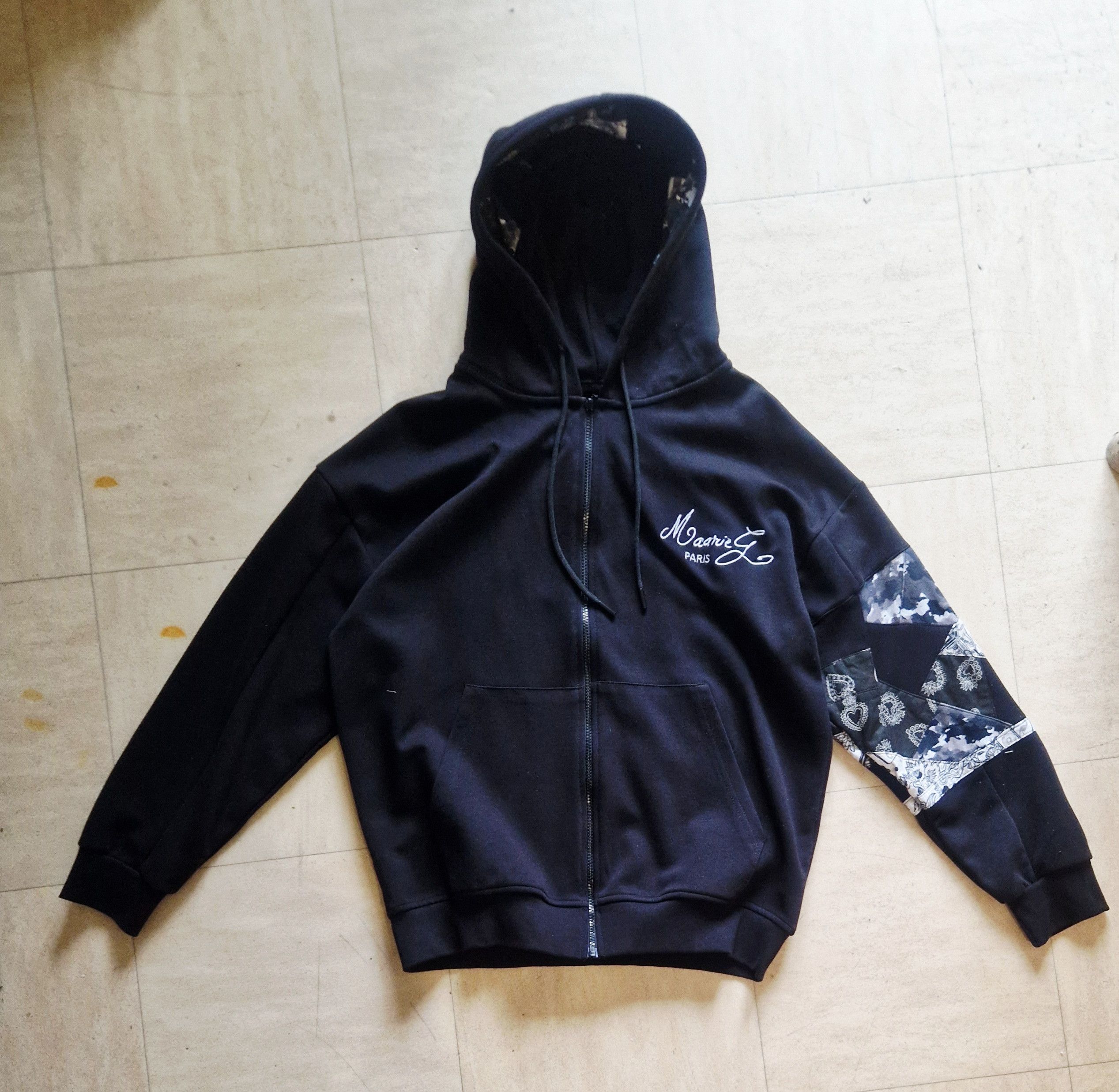Other sweat "Broken art" Size US L / EU 52-54 / 3 - 1 Thumbnail