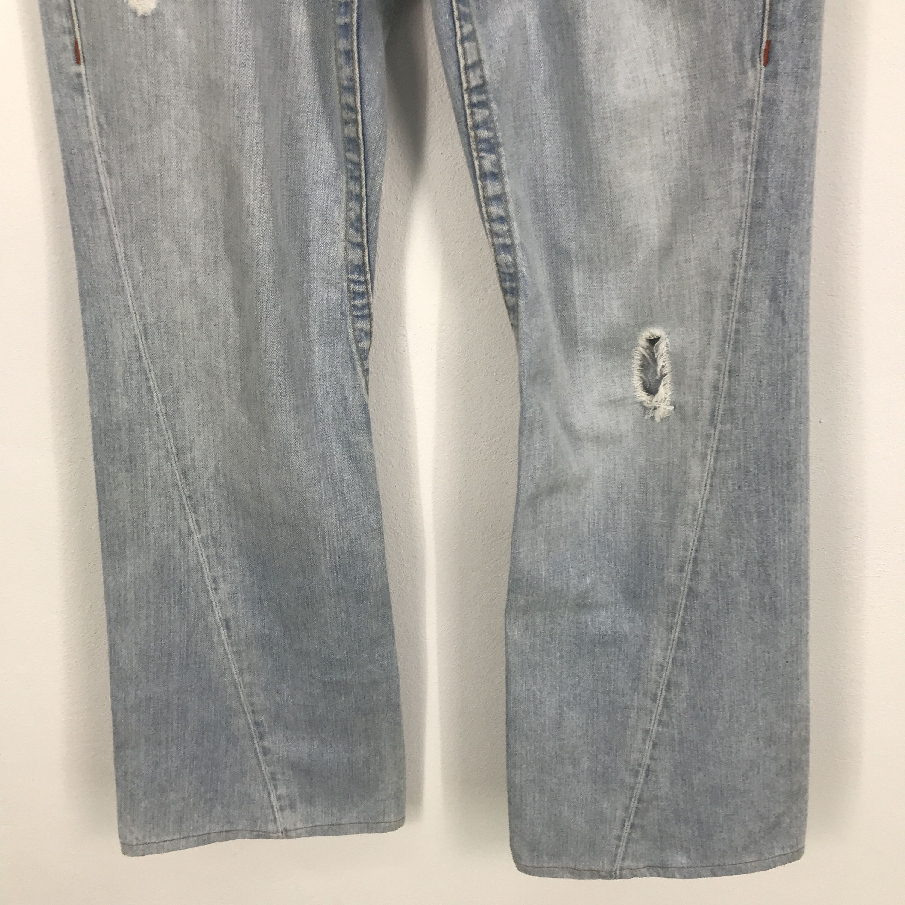 True Religion Rare True Religion distressed Light wash denim pants Size US 30 / EU 46 - 3 Thumbnail
