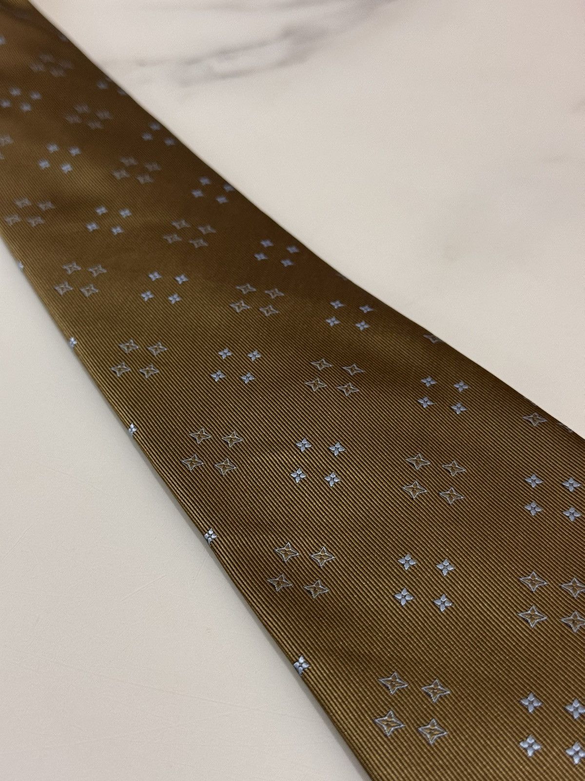 Louis Vuitton Louis Vuitton Neck Tie Spell Out Size ONE SIZE - 6 Thumbnail