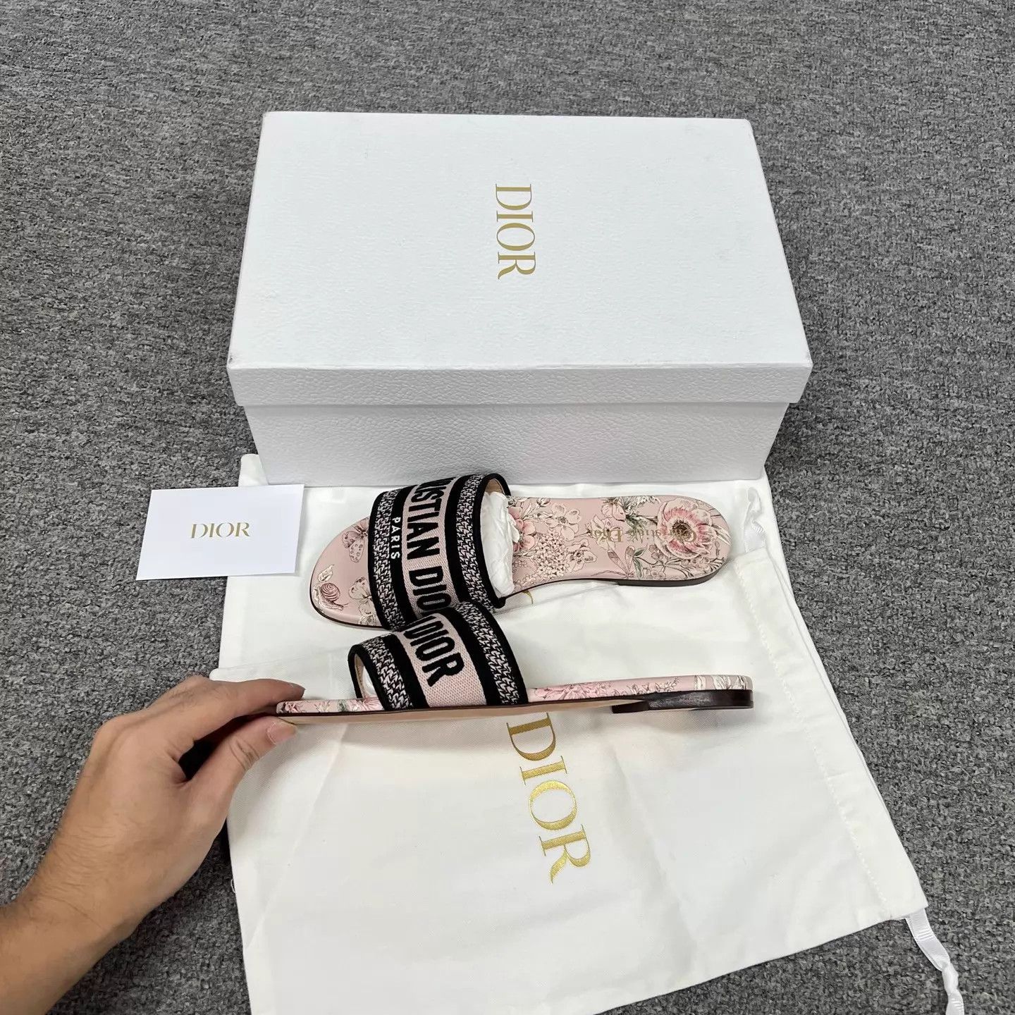 Dior Dior Flower Logo Slipper 37 with box Size US 6.5 / IT 36.5 - 3 Thumbnail