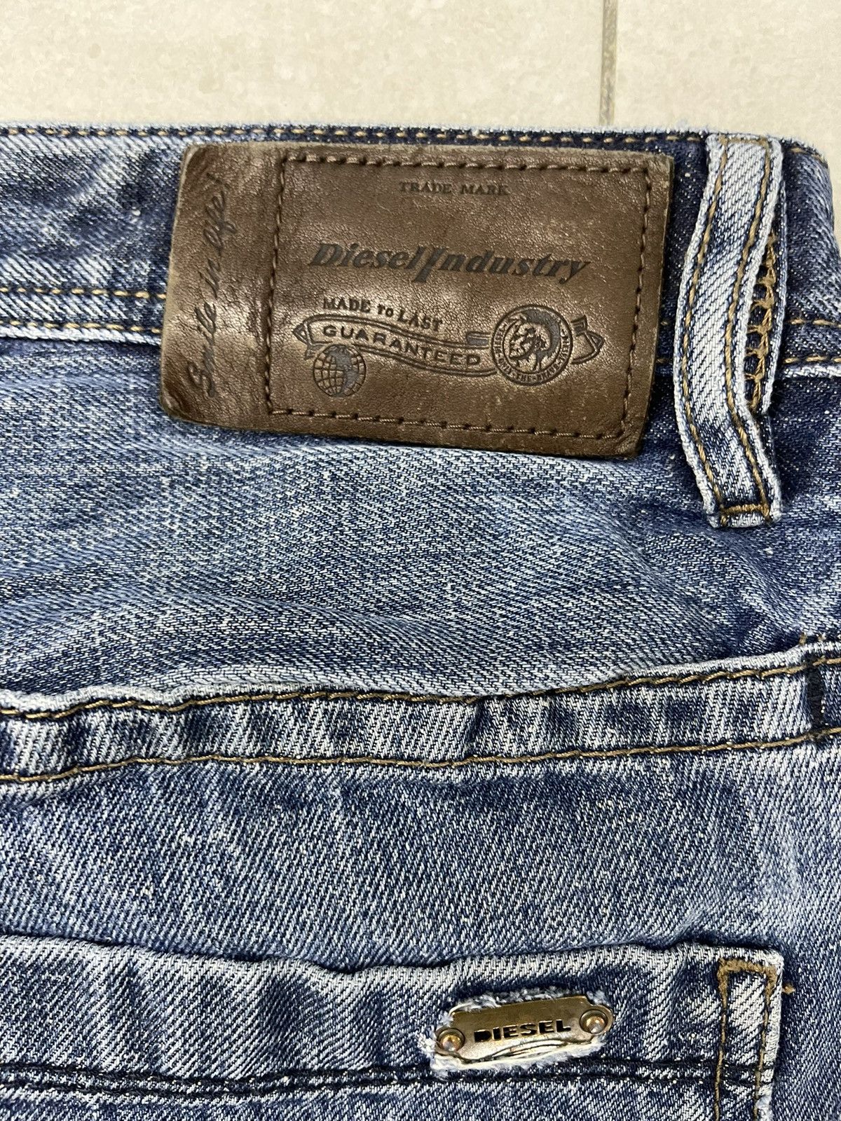 Diesel Vintage Diesel Braddom Regular Slim Denim Size US 30 / EU 46 - 13 Thumbnail