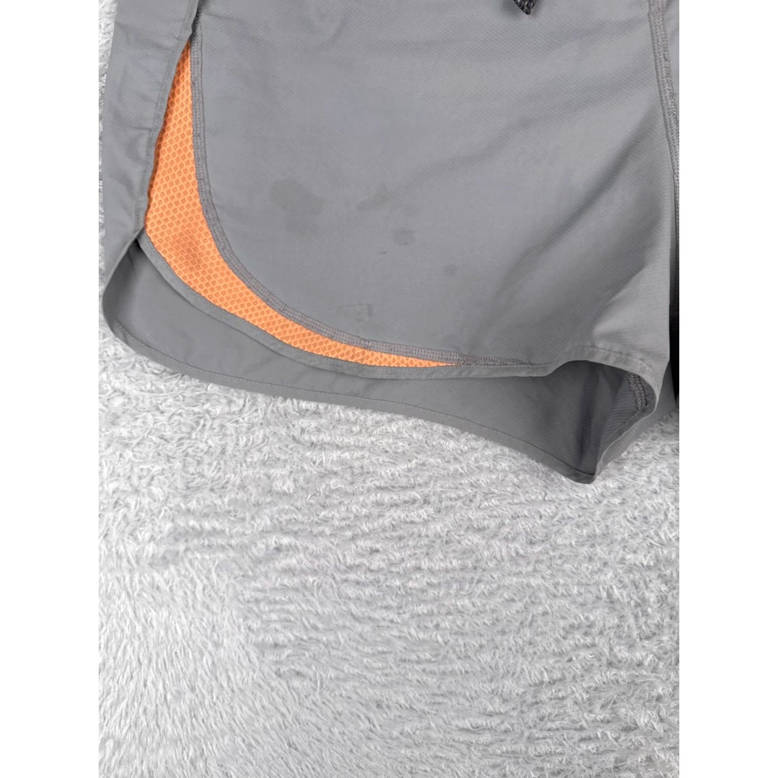 Patagonia Patagonia Shorts Women L Gray Orange 100% Polyester Run Strider Shorts 24652 Size 36" / US 14 / IT 50 - 3 Thumbnail