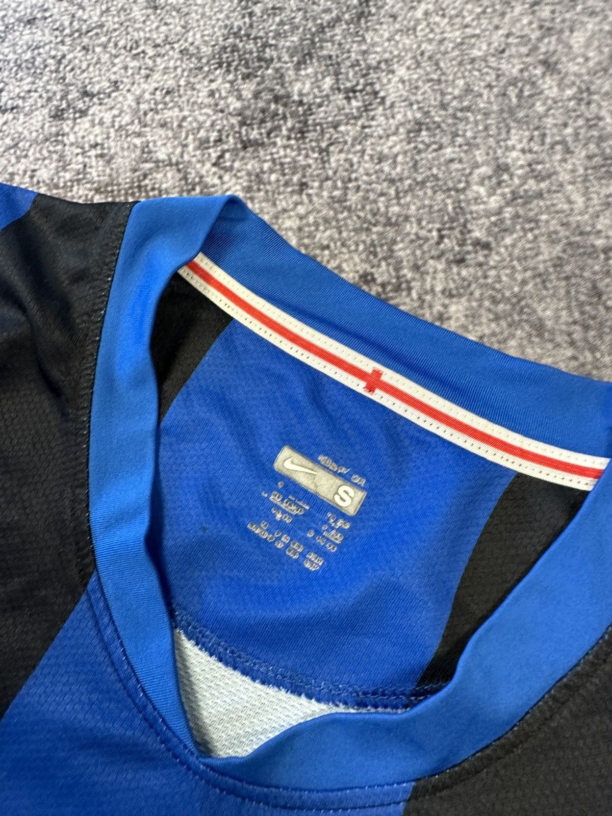 Nike × Vintage Y2K Vintage Nike Inter Milano Soccer Jersey Blokecore Style Size US S / EU 44-46 / 1 - 4 Thumbnail
