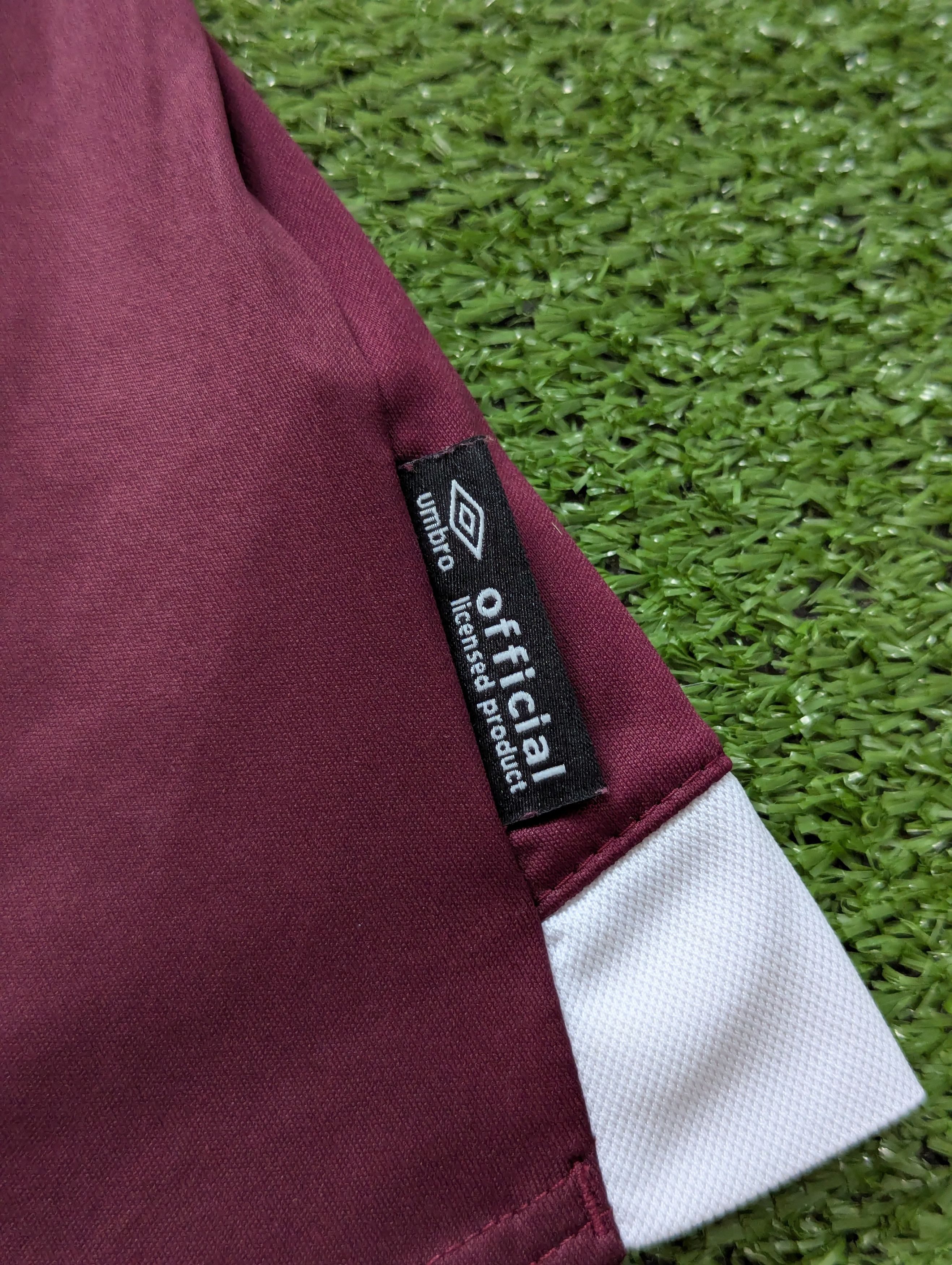 Umbro HEART OF MIDLOTHIAN 2018/2019 HOME FOOTBALL NAISMITH #14 Size US XL / EU 56 / 4 - 7 Thumbnail