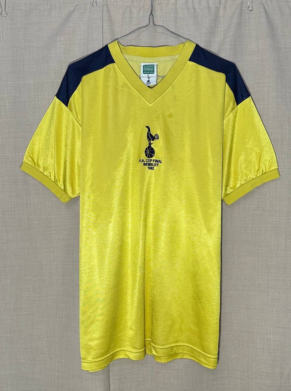 Other Tottenham Hotspur 1981-82 Away football Shirt jersey retro Size US L / EU 52-54 / 3 - 1 Thumbnail