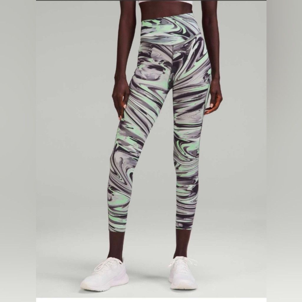 Lululemon Lululemon Base Pace High-Rise Tight paint Glide Warp size 8 Size 30" / US 8 / IT 44 - 2 Thumbnail