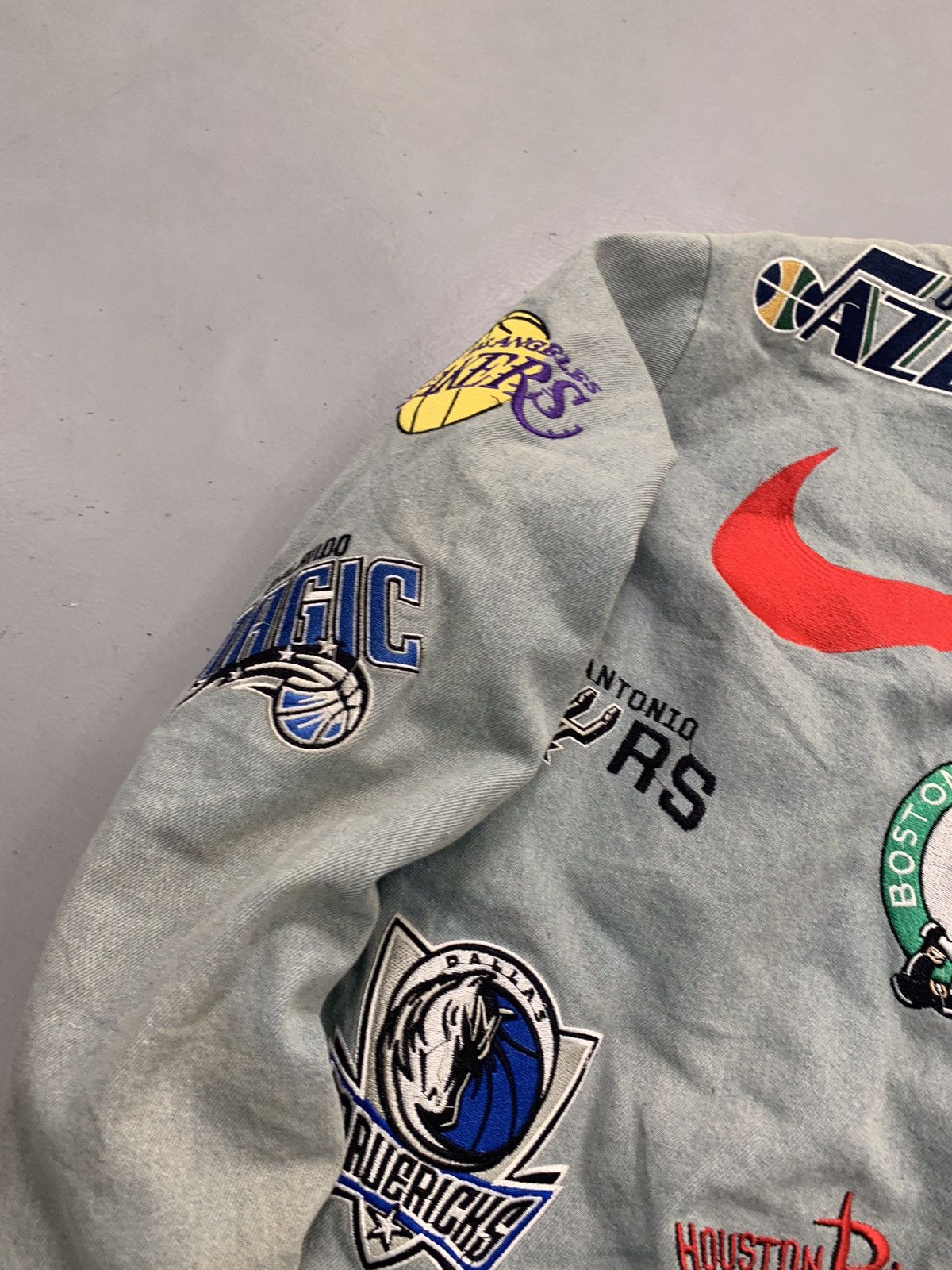 Nike × Supreme Vintage nike supreme nba patchwork bomber jacket Size US M / EU 48-50 / 2 - 13 Thumbnail