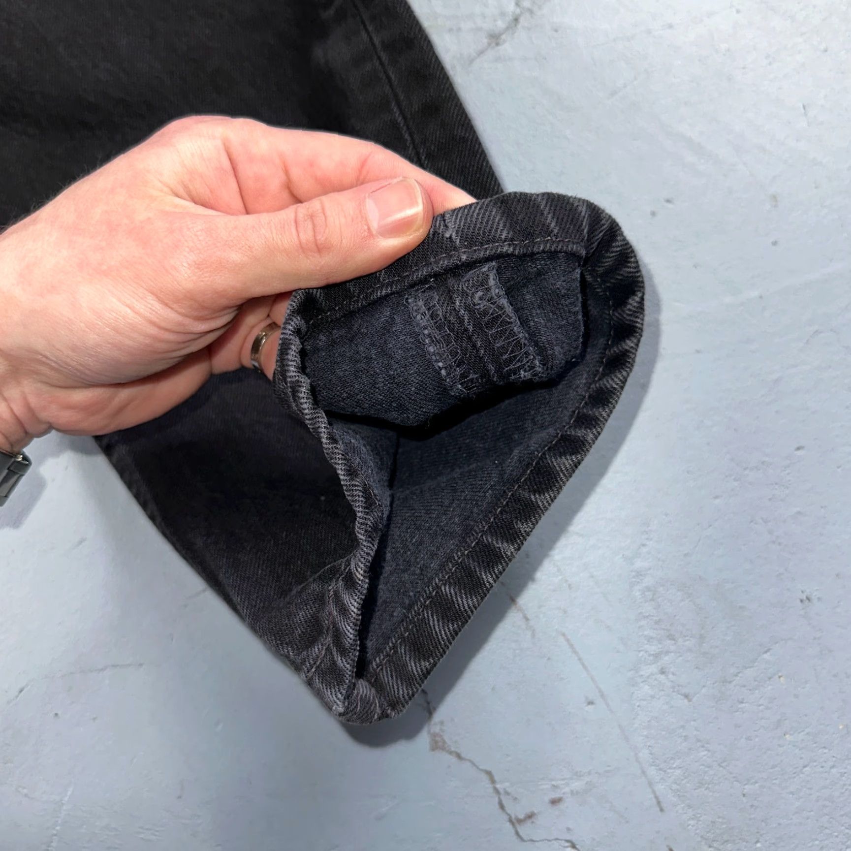 Levi's Levi's 501 Vintage Jeans Straight Leg 90s 30x32 Black Wash Mens Regular Denim Cotton Button Jean Levis 501 Series Vintage Yes 90s Theme Size US 30 / EU 46 - 4 Thumbnail