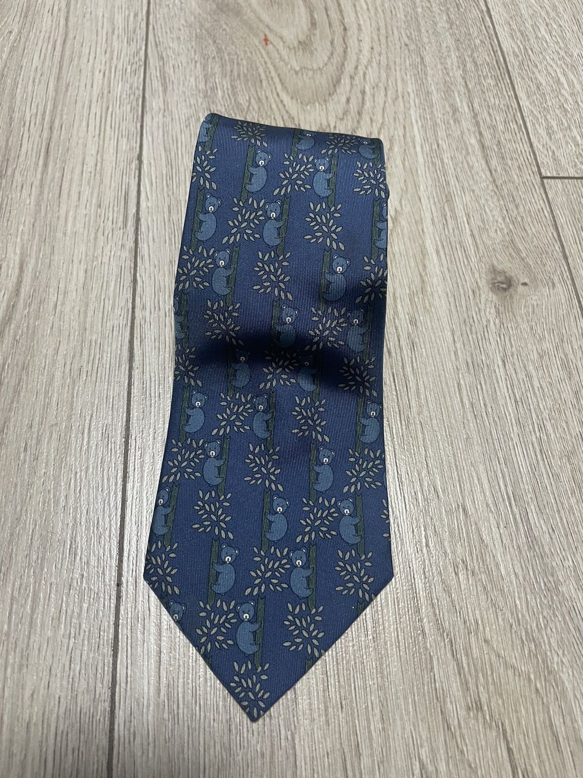 Hermes Hermes Tie Silk Necktie Koalas Bears Climbing Tree 7282 MA Size ONE SIZE - 1 Thumbnail