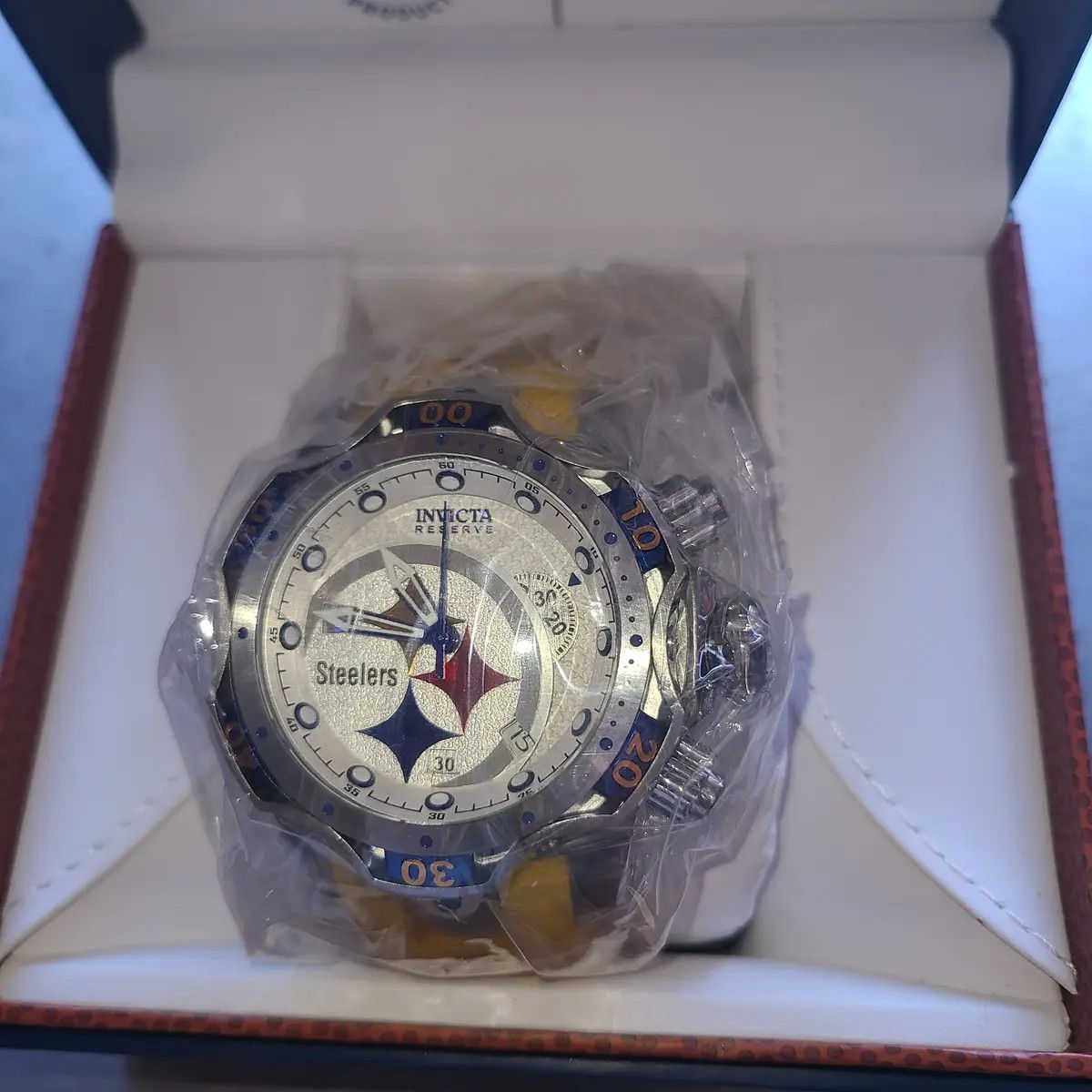 Invicta INVICTA NFL Venom Gen III Chronograph Pittsburgh Steelers Size 46 - 5 Thumbnail