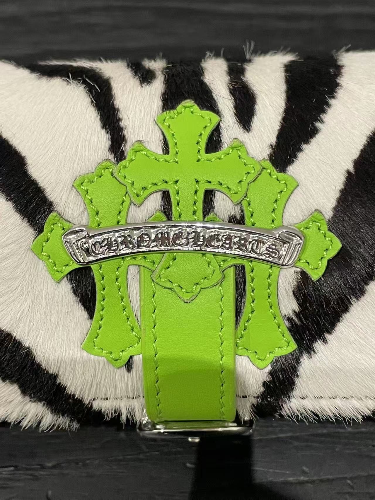 Chrome Hearts Chrome Hearts Zebra Stripe Cross Watch Roll Box Size ONE SIZE - 8 Thumbnail