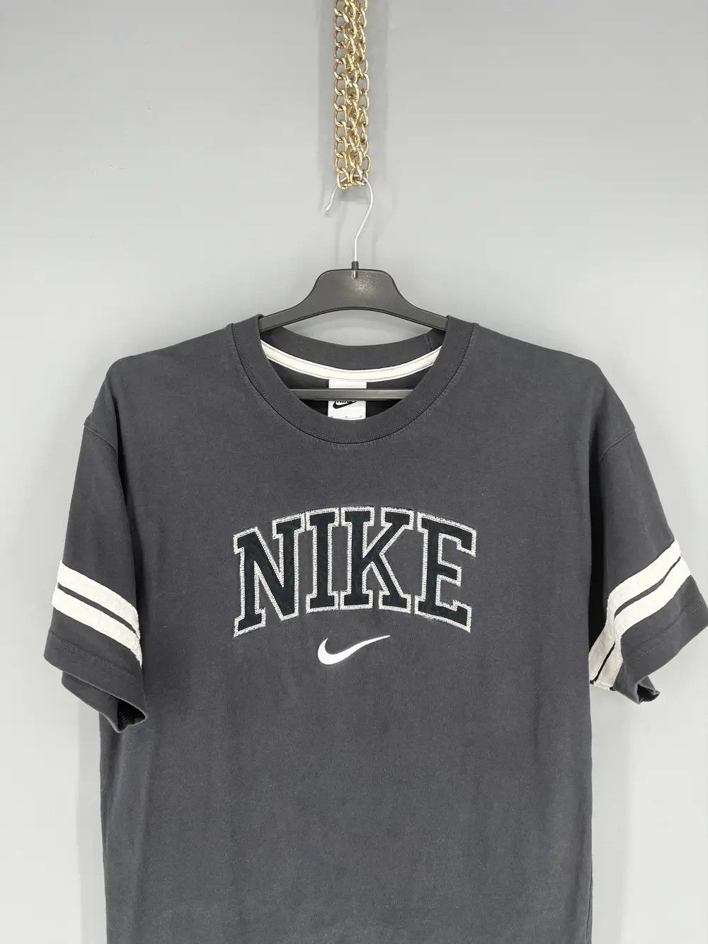 Other Vintage Y2K Nike Center Swoosh Logo T-Shirt Size US M / EU 48-50 / 2 - 6 Thumbnail