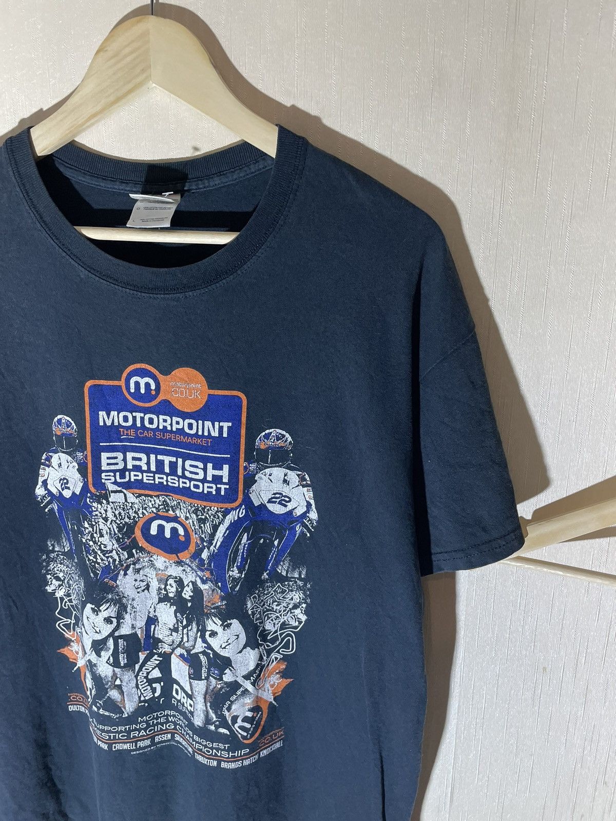 Vintage British Superbike racing vintage T shirt Size US L / EU 52-54 / 3 - 4 Thumbnail