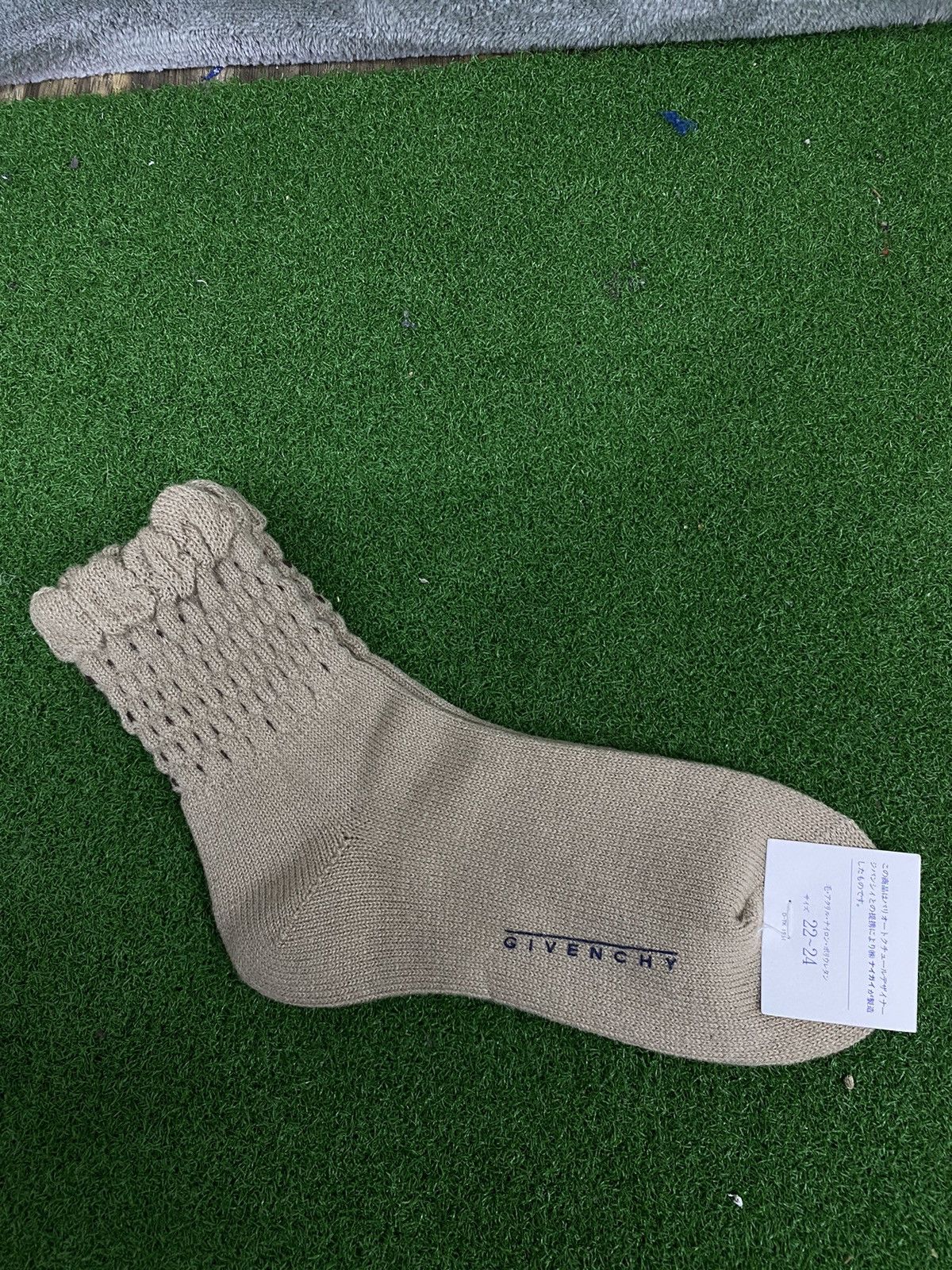 Givenchy Vintage Givenchy Classic Logo Sock Size ONE SIZE - 1 Thumbnail