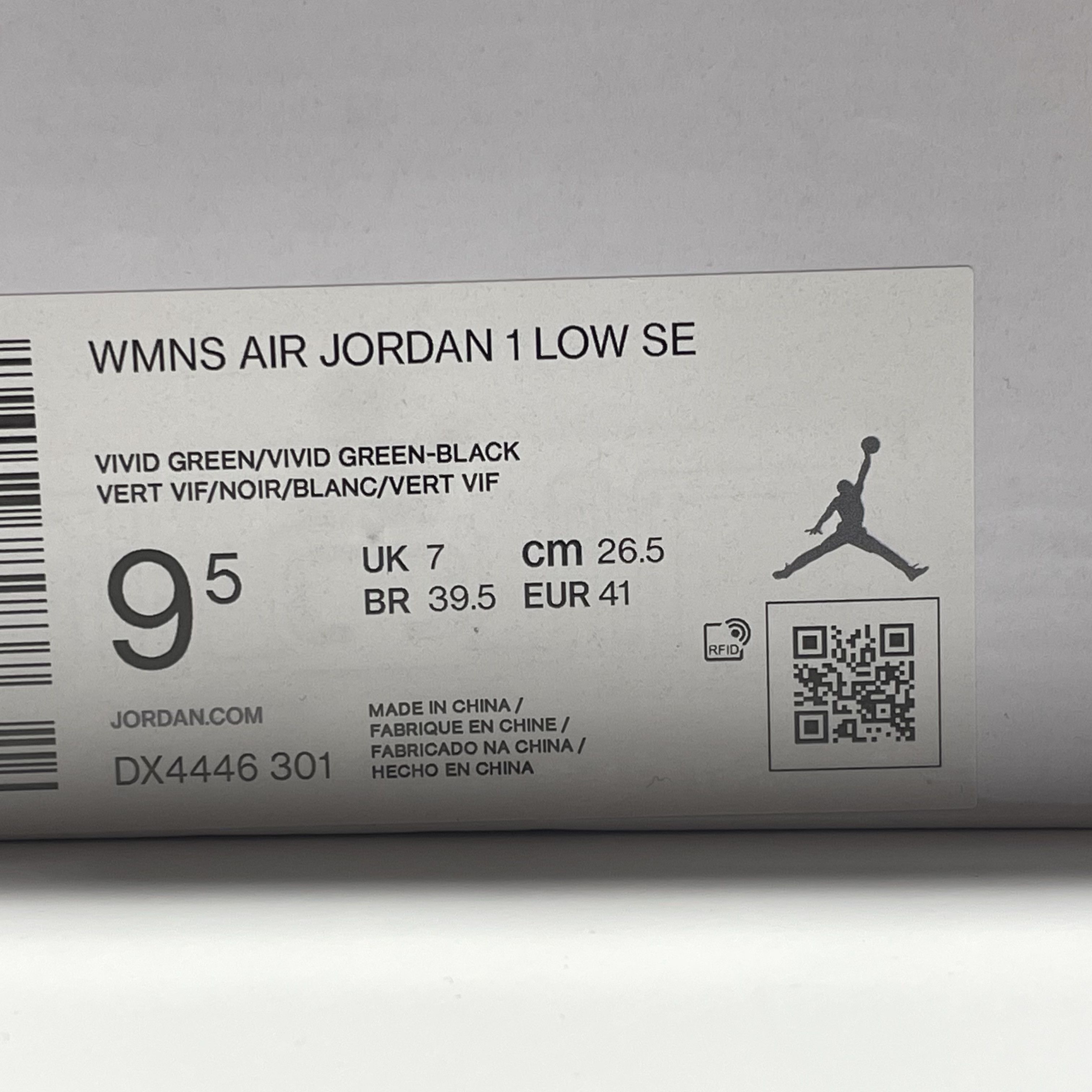 Jordan Brand × Nike Nike Air Jordan 1 Low SE vivid green snakeskin Size US 8 / EU 41 - 8 Thumbnail