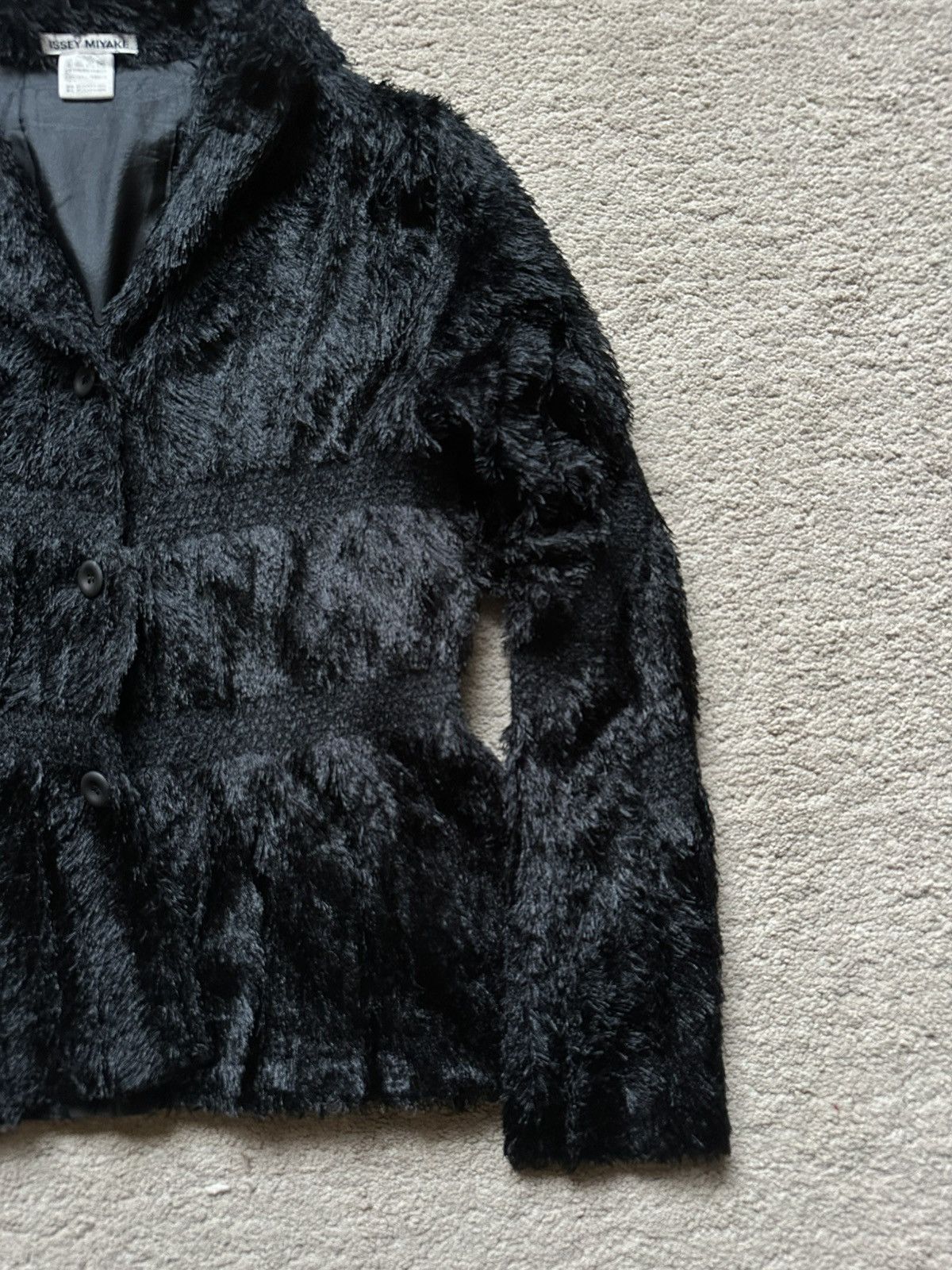 Issey Miyake 1990s Issey Miyake Fur Jacket Size M / US 6-8 / IT 42-44 - 2 Thumbnail