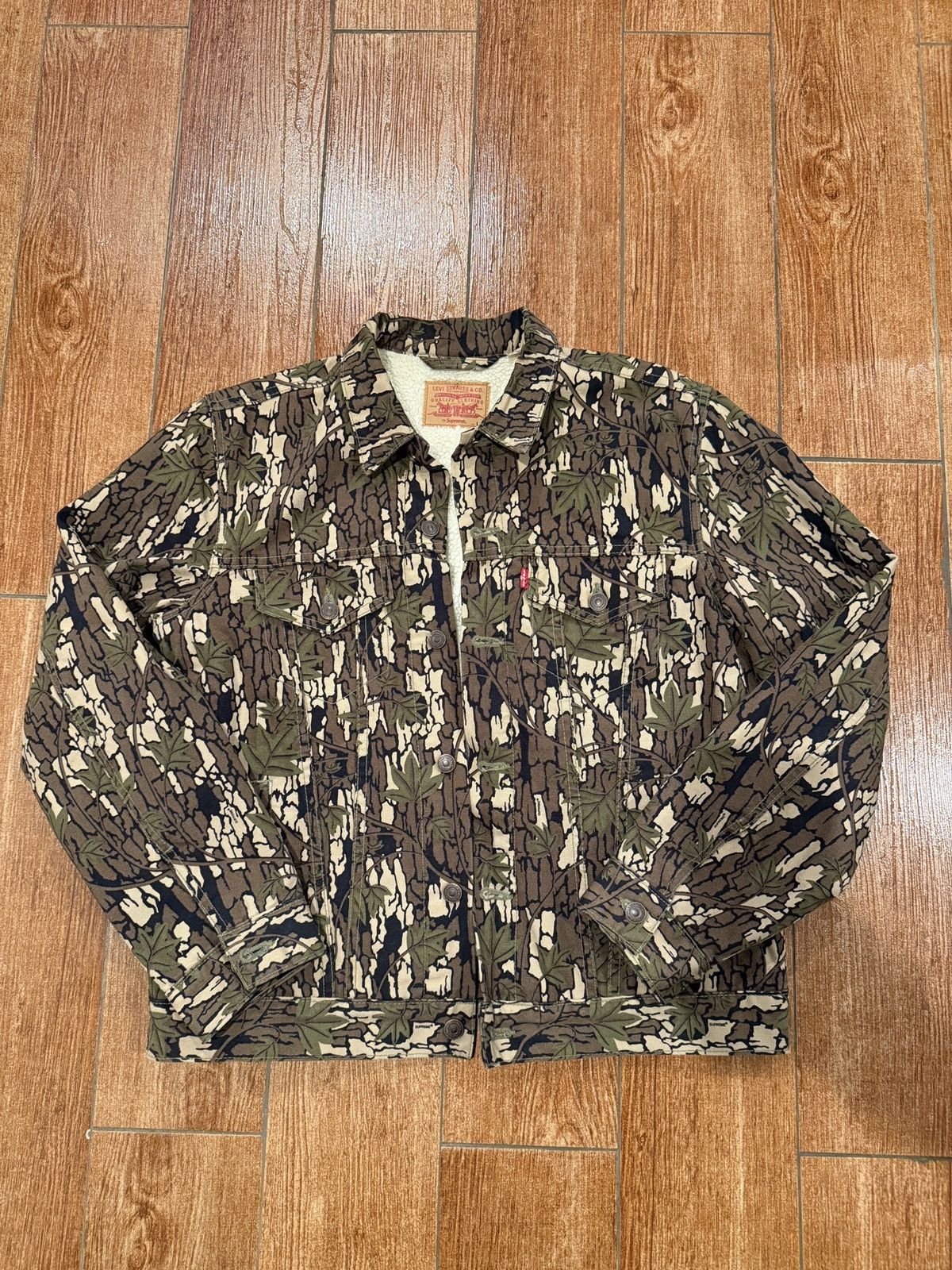 特価商品  Tree Levi's Supreme Supreme × Levi's Camo Jacket Trucker Jacket Outer