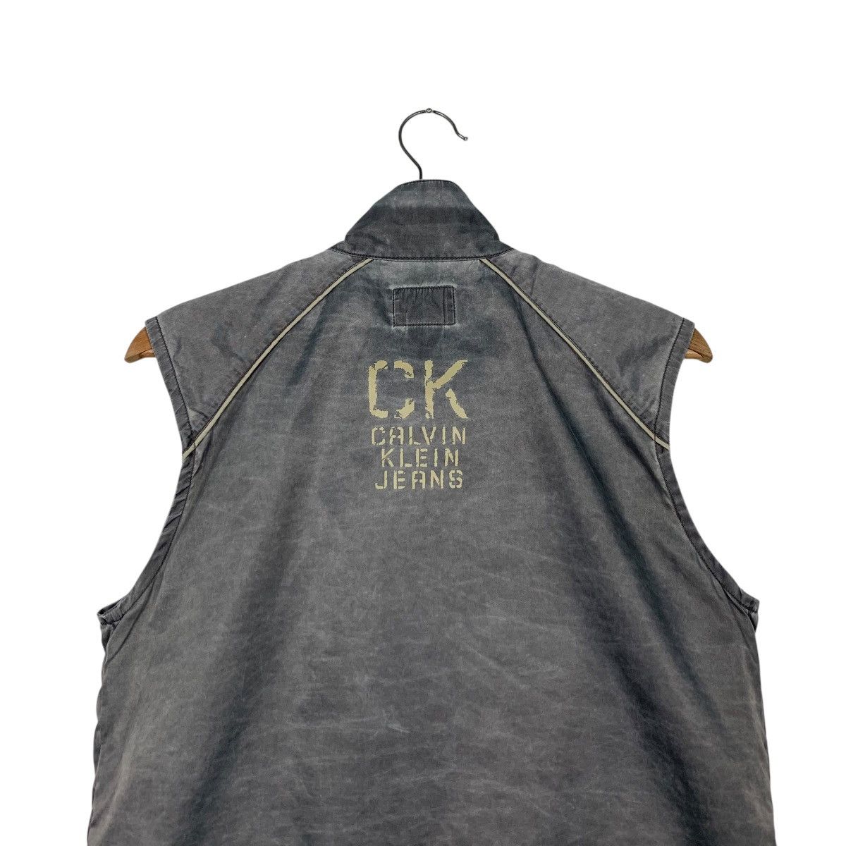 Calvin Klein CALVIN KLEIN JEANS Rusty Gray Nylon Vest #2542-C115 Size US M / EU 48-50 / 2 - 16 Thumbnail