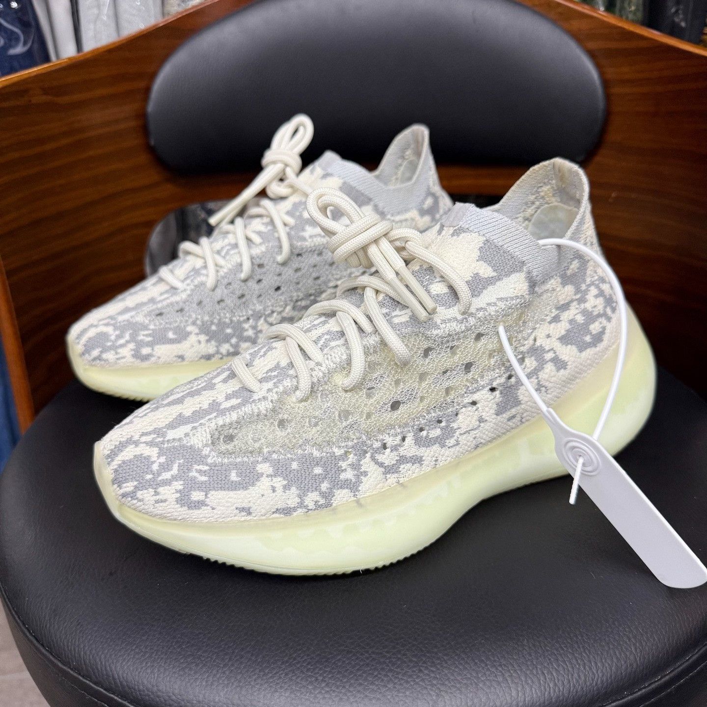 Adidas Adidas YEEZY380 Gray Lowtop Sneakers 6.5 Men Size US 6.5 / EU 39-40 - 1 Thumbnail
