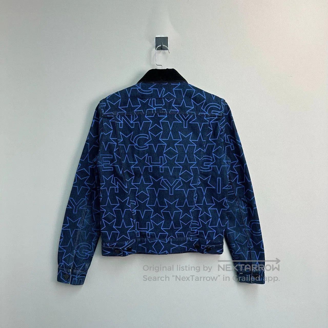 Givenchy Givenchy Star Print Denim Jacket in Blue. Size US M / EU 48-50 / 2 - 2 Thumbnail
