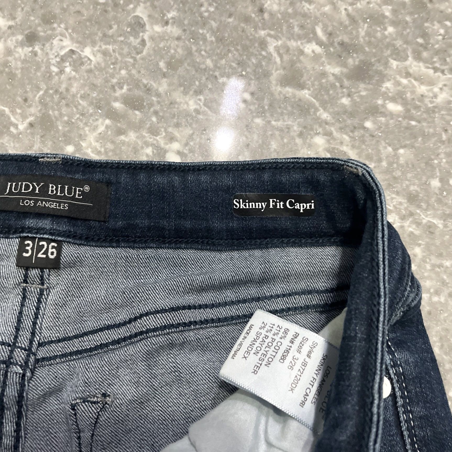 Vintage VINTAGE Exc Cond Judy Blue Jeans Womens 26 Skinny Capris Medium Blue 3/26 Size 26" / US 2 / IT 38 - 3 Thumbnail