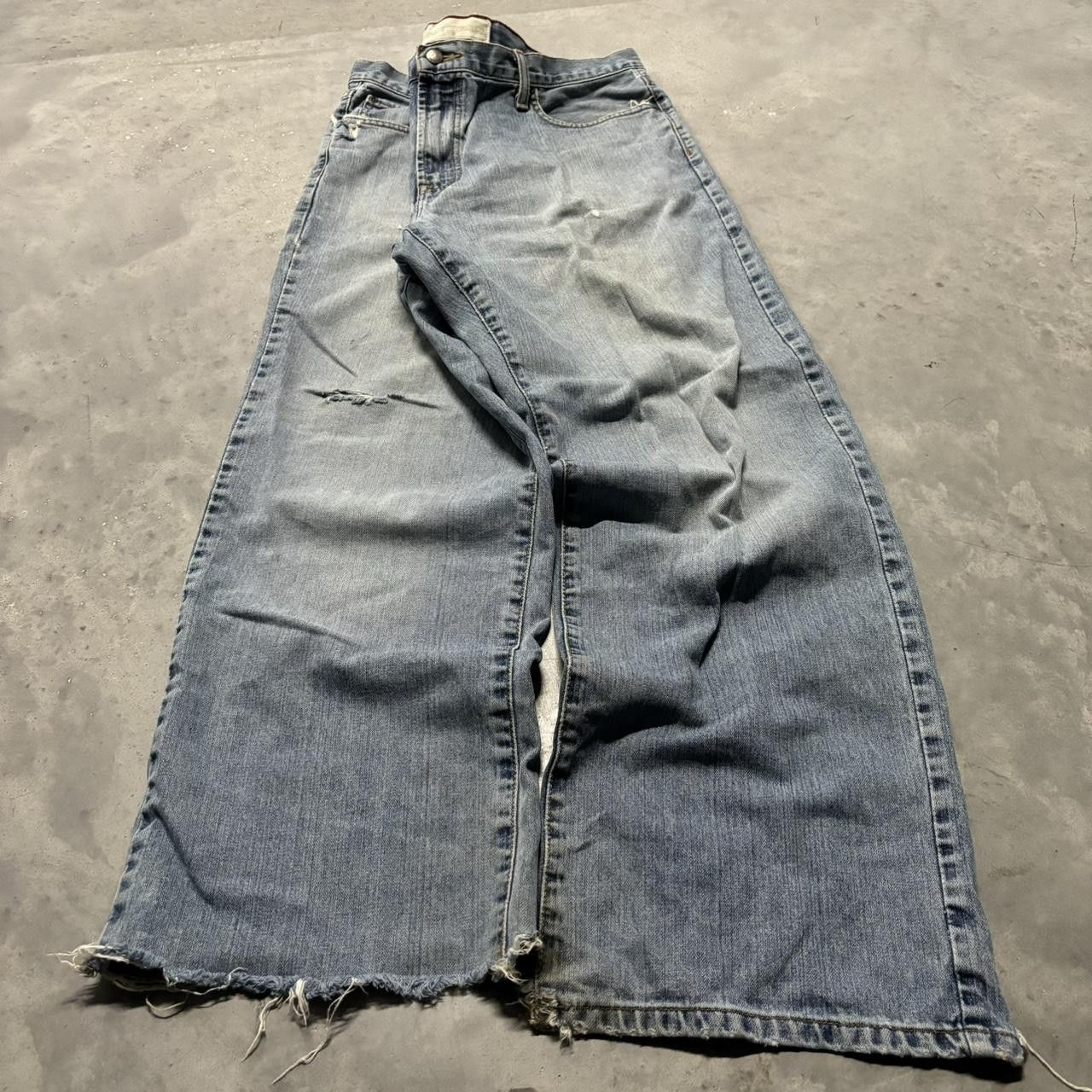 Japanese Brand × Vintage Vintage Y2K/2000s Baggy Light Wash Distressed Denim Jeans! Size US 38 / EU 54 - 3 Thumbnail