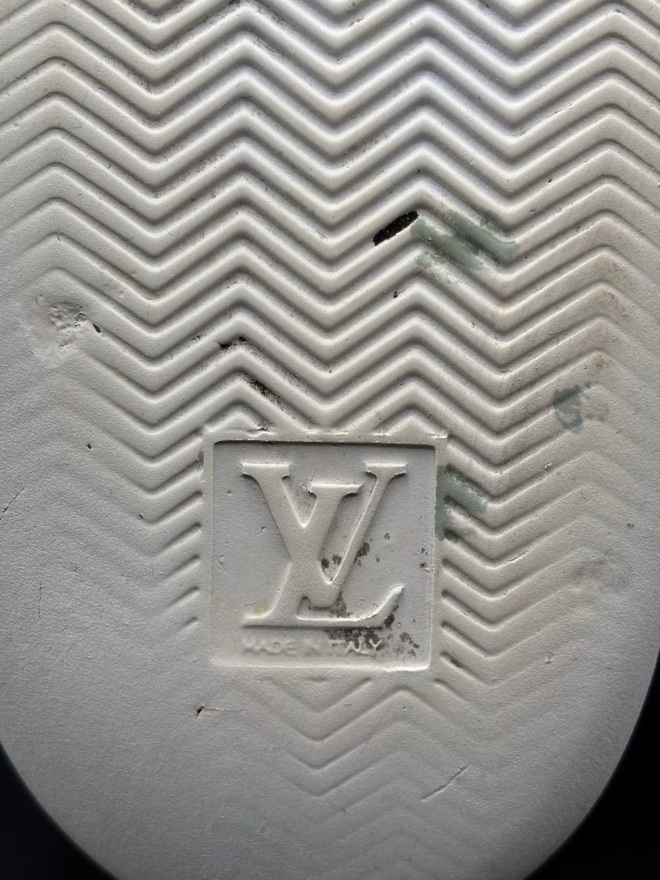 Louis Vuitton Louis Vuitton Beverly Hills Monogram Sneakers White LV 8.5 Size US 9.5 / EU 42-43 - 14 Thumbnail