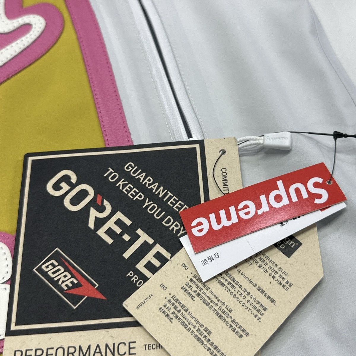 Supreme × Vanson Leathers Supreme Vanson Leathers GORE-TEX Shell Jacket White Size US M / EU 48-50 / 2 - 6 Thumbnail