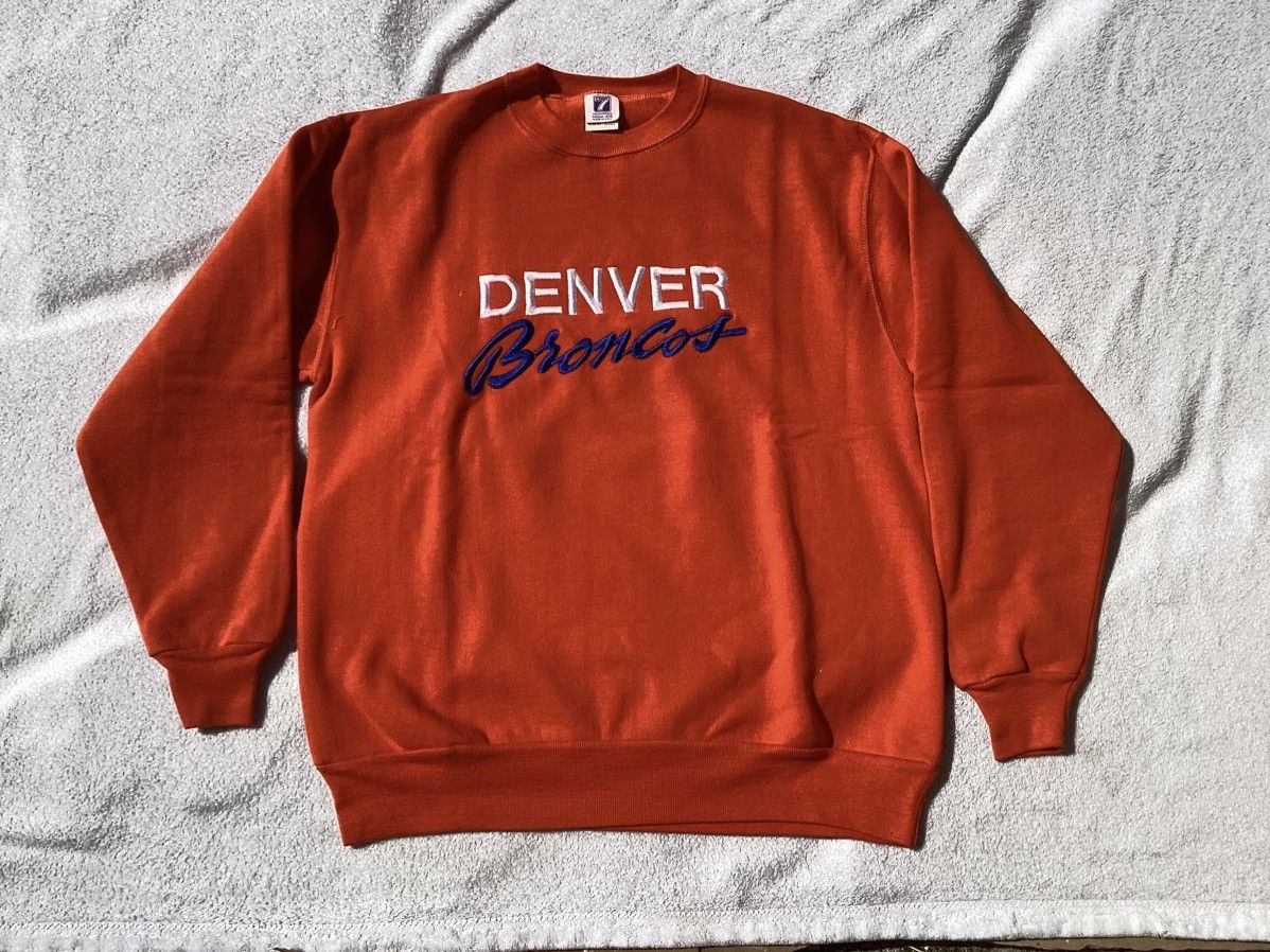 Logo 7 Vtg 90s NFL Denver Broncos logo 7 cursive logo 7 sweatshirt Size US L / EU 52-54 / 3 - 1 Thumbnail