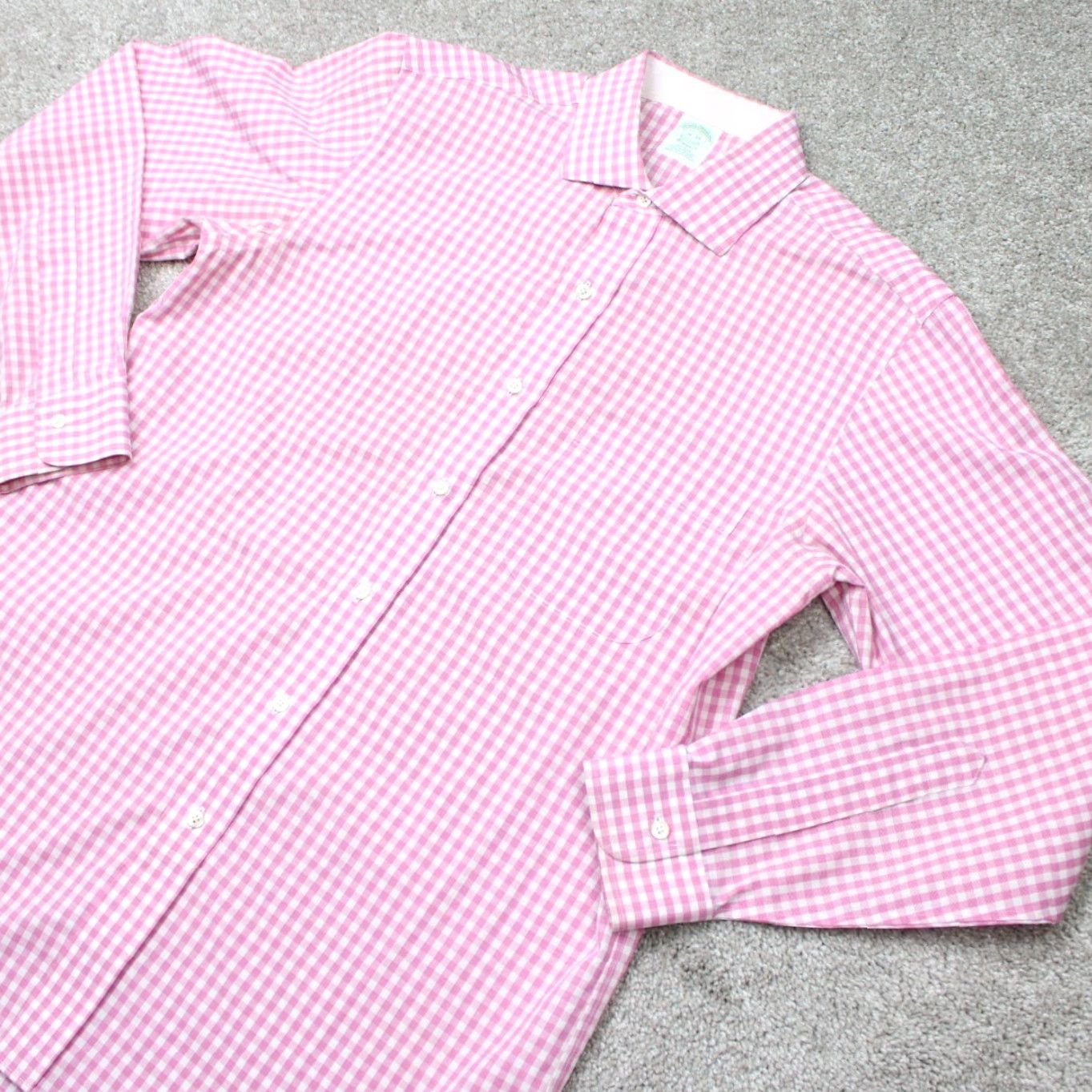 Brooks Brothers Brooks Brothers Shirt Mens 16 34 Pink/White Non-Iron Supima Cotton L/S Dress Shirt Men's Regular Color Pink Pattern Check Modern Classic Size US L / EU 52-54 / 3 - 3 Thumbnail
