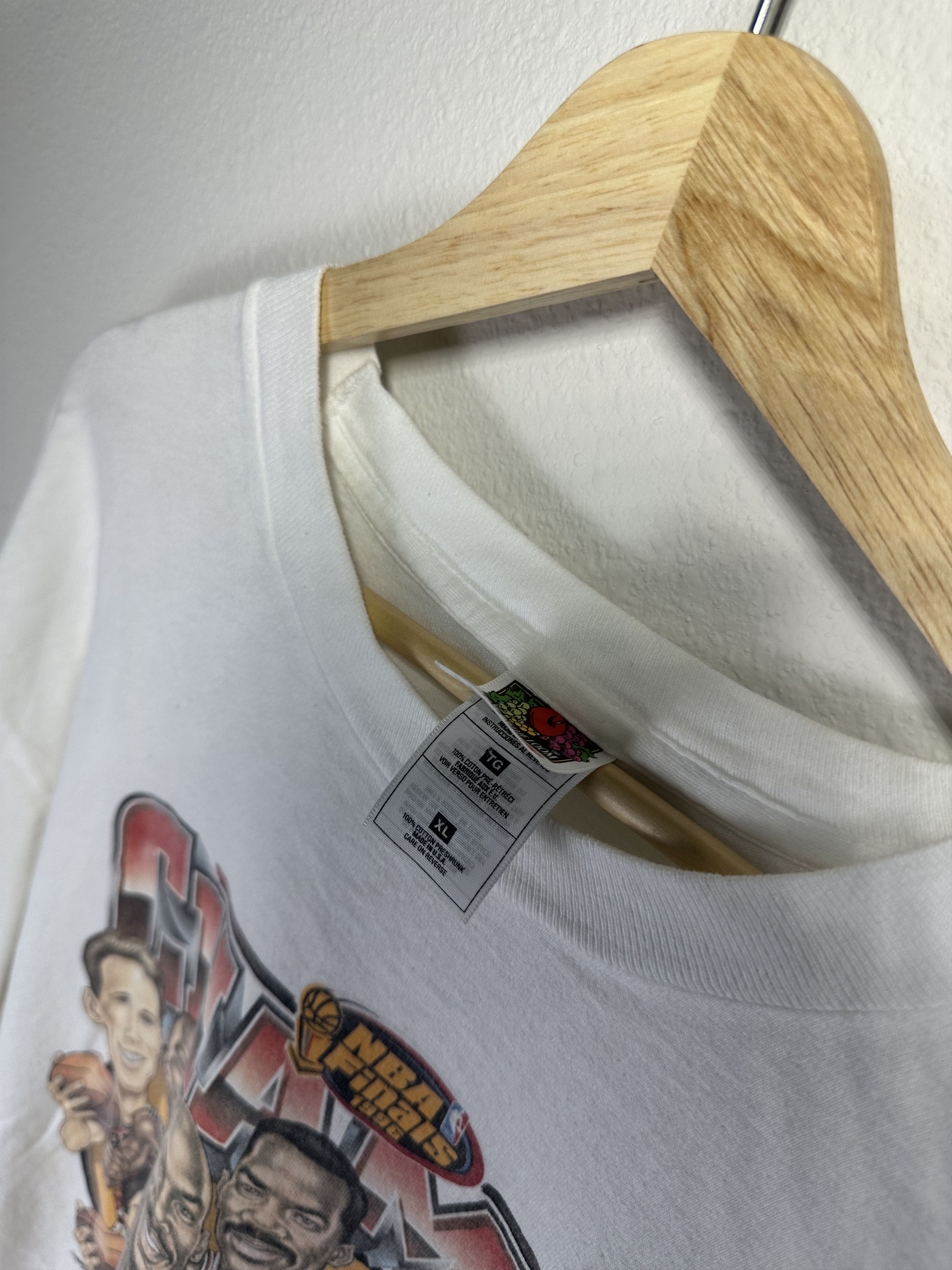 Vintage Vintage 1996 Chicago Bulls NBA Finals Champions T shirt XL Size US XL / EU 56 / 4 - 4 Thumbnail