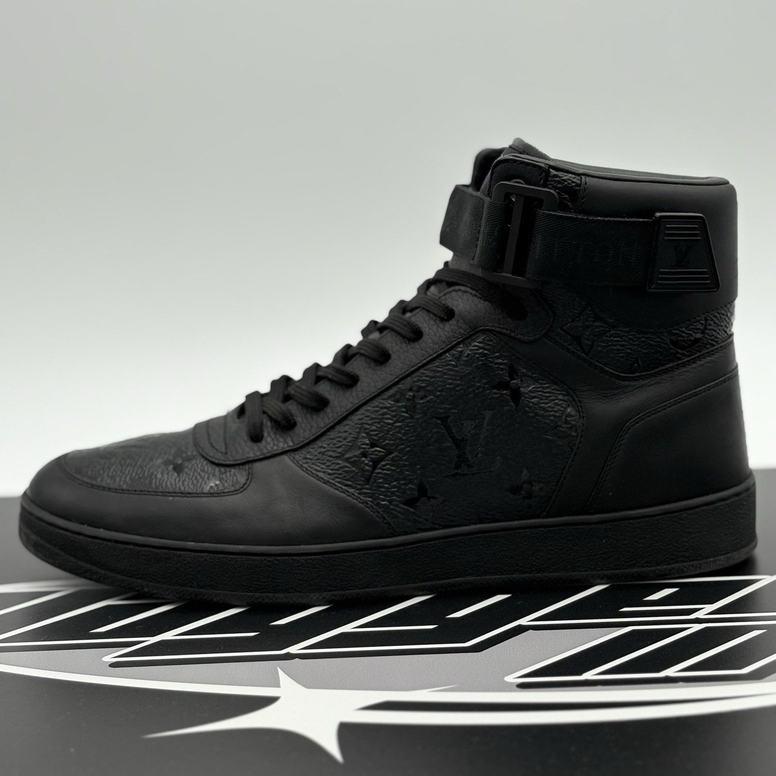 Louis Vuitton Louis Vuitton Rivoli High Top ' Black ' | SUPER CLEAN! Size US 9 / EU 42 - 8 Thumbnail