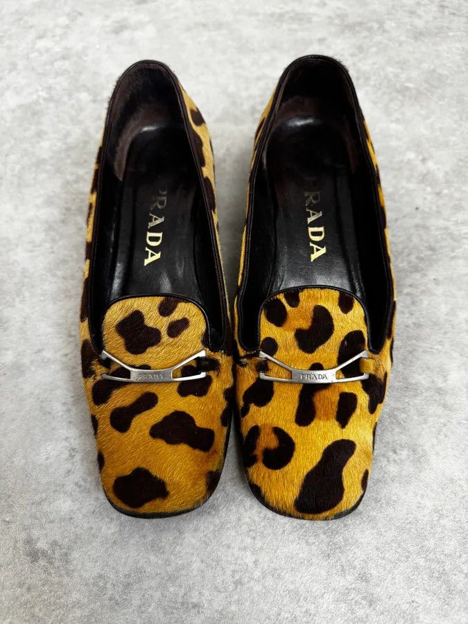 Prada 1990s Prada Leopard Block Heel Pony Hair Loafers Size US 6 / IT 36 - 2 Thumbnail