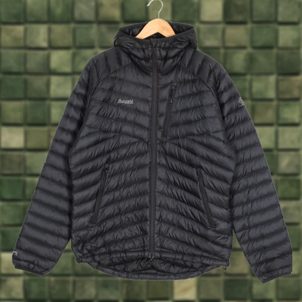 Vintage BERGANS OF NORWAY SLINGSBYTIND DOWN Hooded Jacket Men L PERTEX QUANTUM Black Size US L / EU 52-54 / 3 - 1 Thumbnail