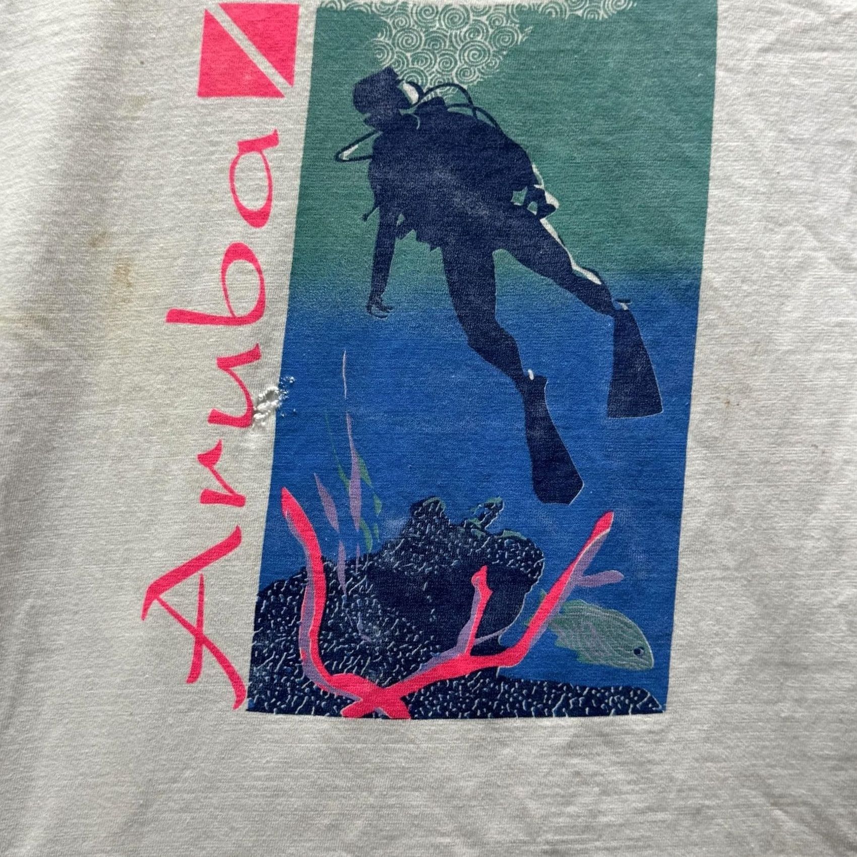 Vintage VTG Aruba Shirt Mens L White Crewneck Graphic Print Cotton Jersey Summer Beach Vacation Scuba Diver Size US L / EU 52-54 / 3 - 2 Thumbnail