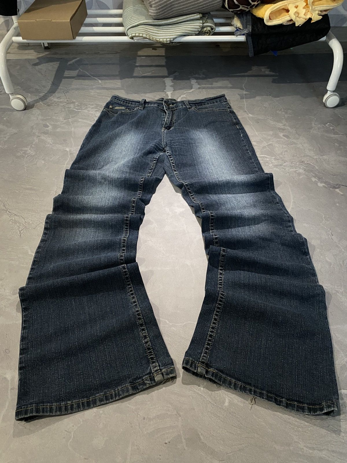Japanese Brand Gothic Flared Dark Japanese Grunge Jean 90s Size US 30 / EU 46 - 1 Thumbnail