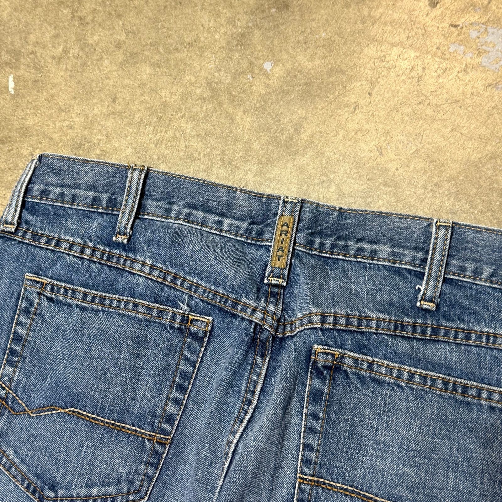 Ariat Ariat Relaxed Bootcut Heritage Jeans 34x34 Size US 34 / EU 50 - 3 Thumbnail