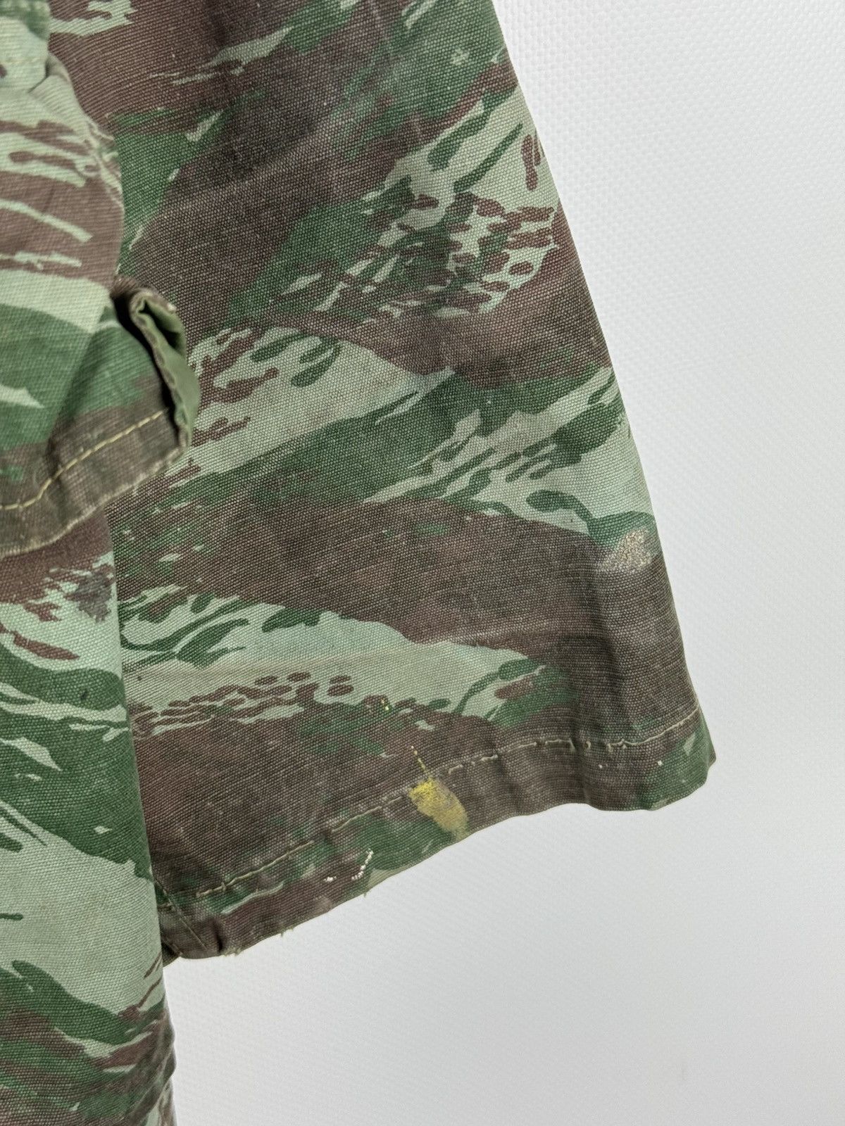 Vintage Vintage Military Hunting French Lizard Camo Full Zip Jacket Size US M / EU 48-50 / 2 - 8 Thumbnail