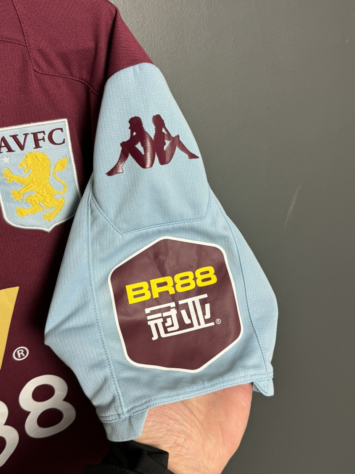 Kappa Aston Villa 19/20 Home Football Jersey Size US XL / EU 56 / 4 - 4 Thumbnail