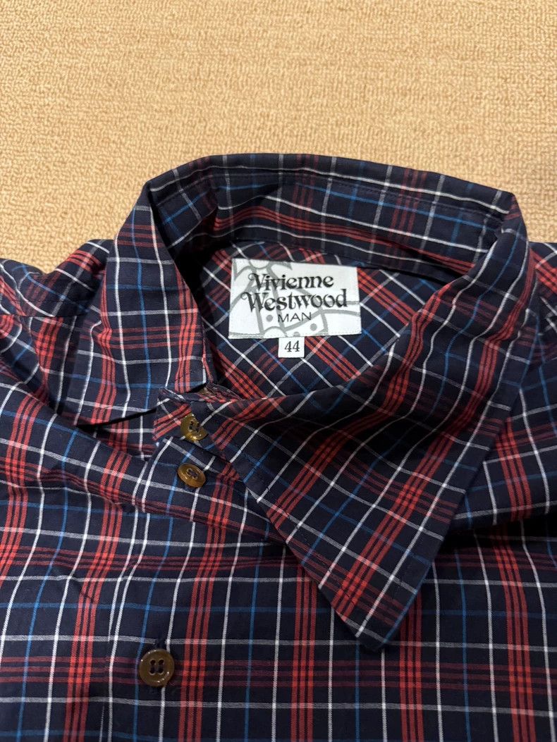 Vivienne Westwood Vivienne Westwood A long-sleeved shirt with a slanted fron Size S / US 4 / IT 40 - 4 Thumbnail