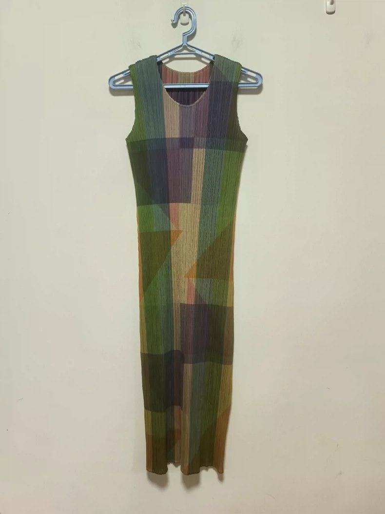 Issey Miyake Issey Miyake size:2 Green pleated color block dress Size XS / US 0-2 / IT 36-38 - 1 Thumbnail