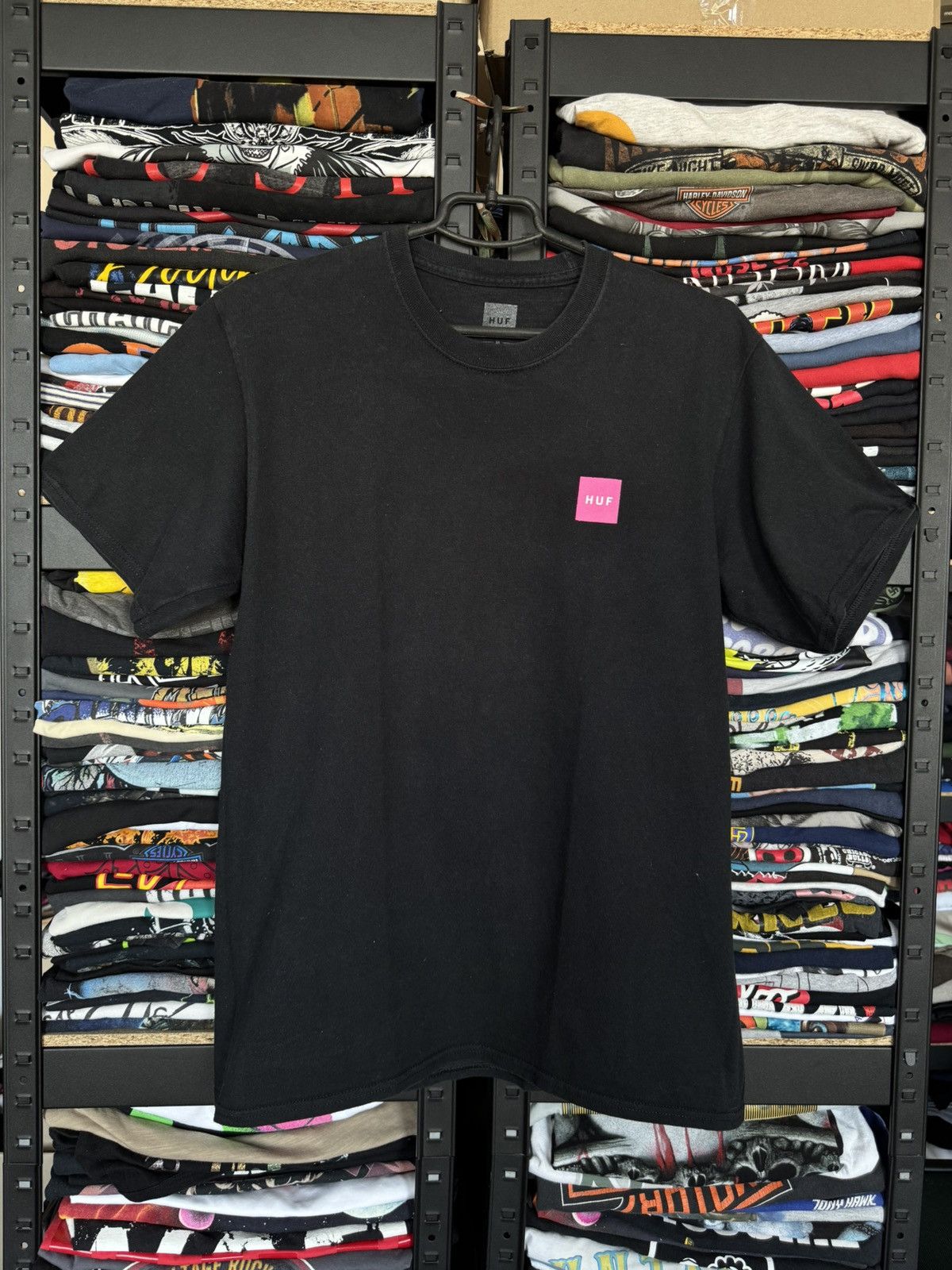 Huf Huf vintage big logo tee SK8 Size US M / EU 48-50 / 2 - 1 Thumbnail