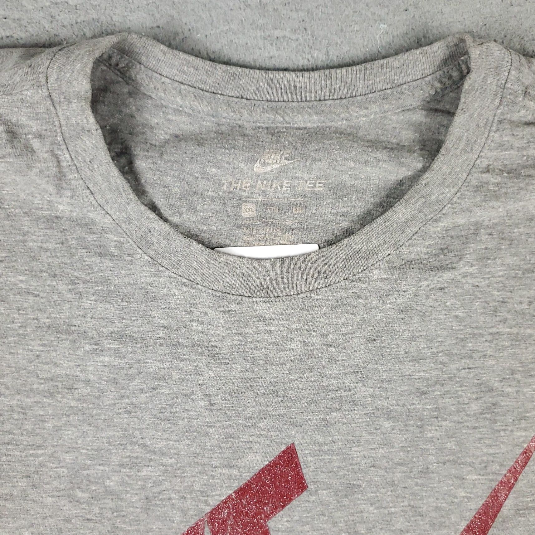 Nike VINTAGE Nike T-Shirt Men 2XL Gray Logo Short Sleeve Casual All Seasons Size US XXL / EU 58 / 5 - 3 Thumbnail