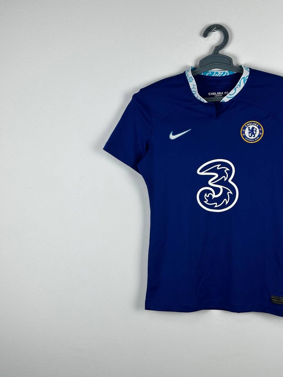 Nike × Vintage CHELSEA London Football Shirt Soccer Jersey Nike Women Size S / US 4 / IT 40 - 2 Thumbnail