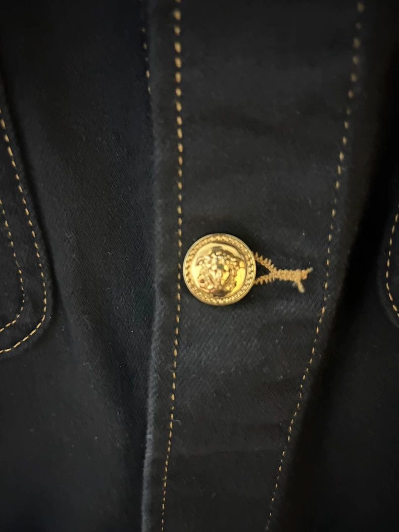 Versace Versace Embroidered denim jacket Size US L / EU 52-54 / 3 - 6 Thumbnail