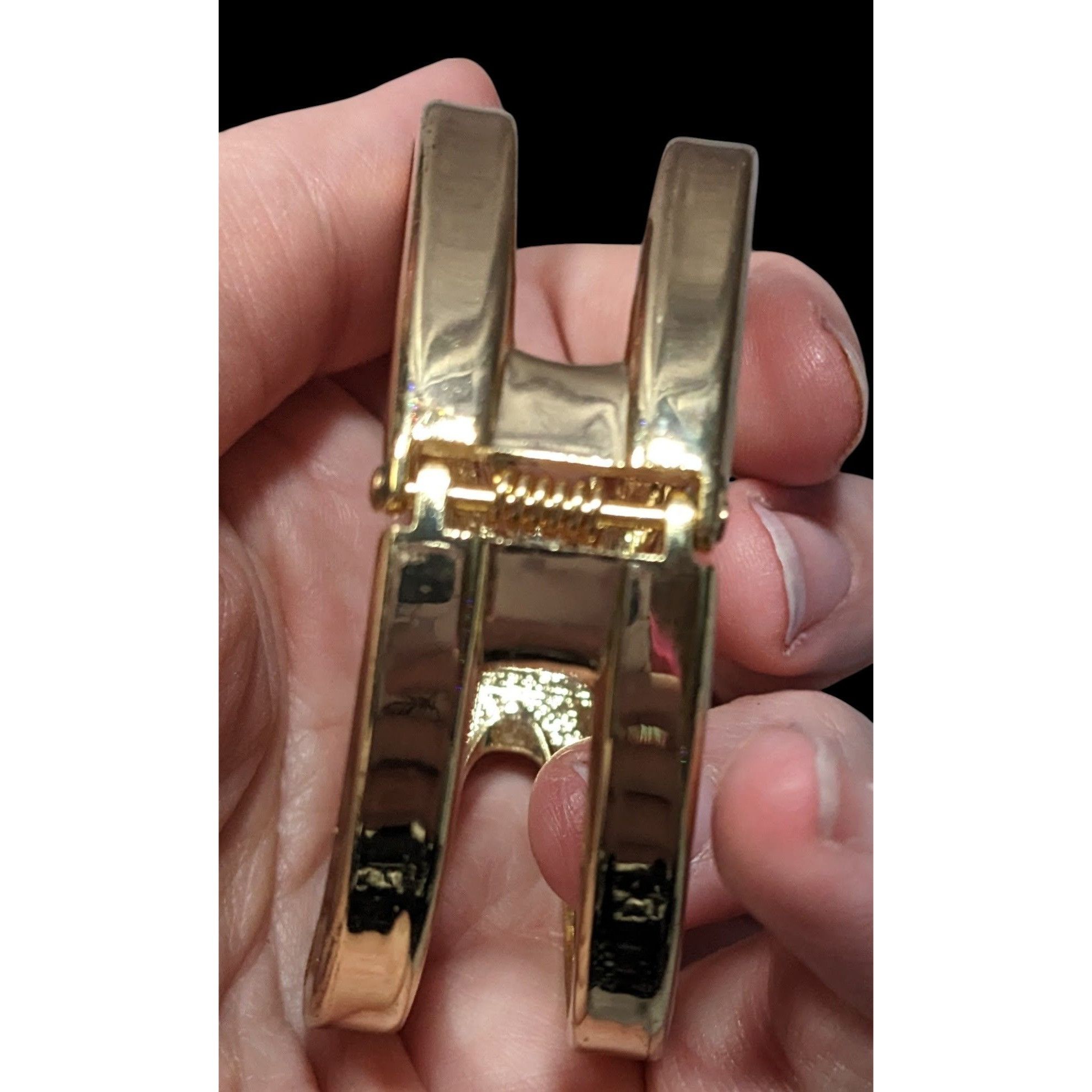 Other Gold-Tone Hinged Bangle Bracelet With Openwork Design Size ONE SIZE - 5 Thumbnail