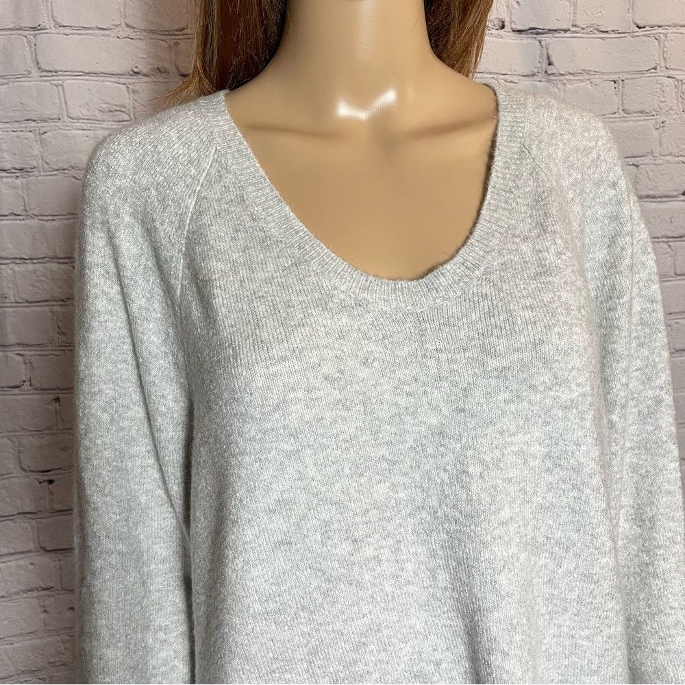 Loft Loft Gray Tie Cuff Long Sleeve V Neck Sweater Size XL Size XL / US 12-14 / IT 48-50 - 3 Thumbnail