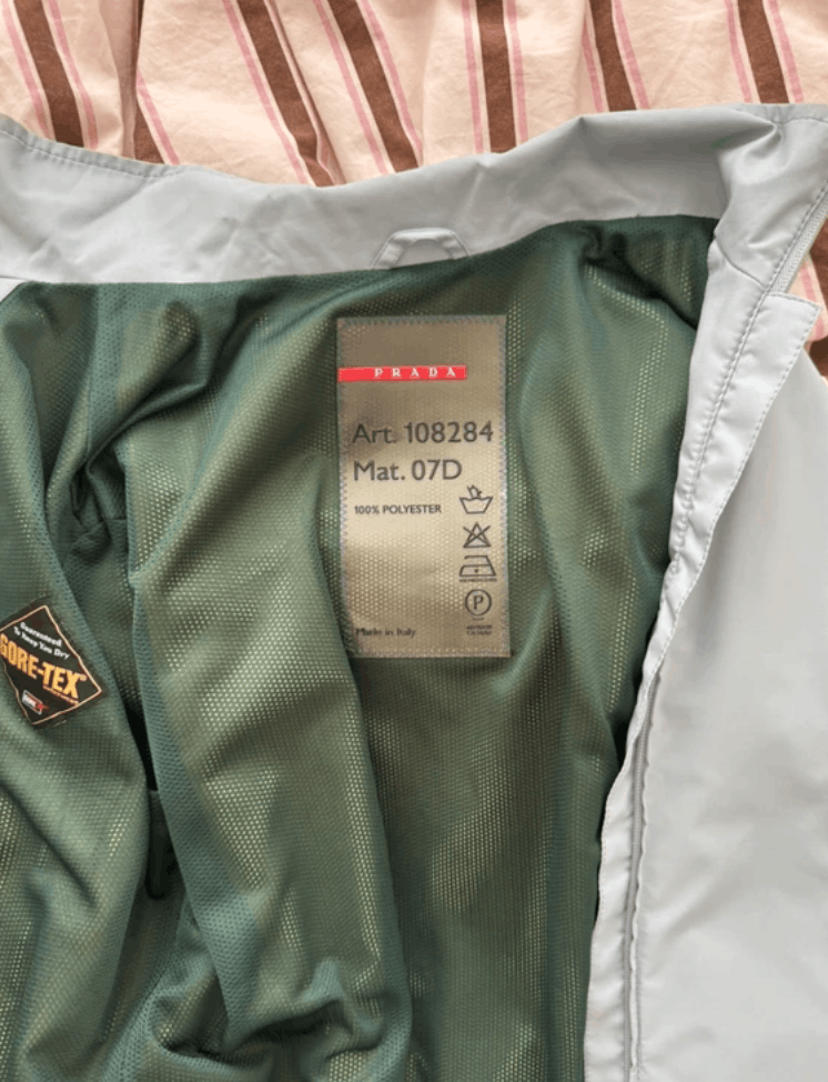 Prada Prada Jacket Gore tex Light Nylon coat trench Vintage Size S / US 4 / IT 40 - 2 Thumbnail