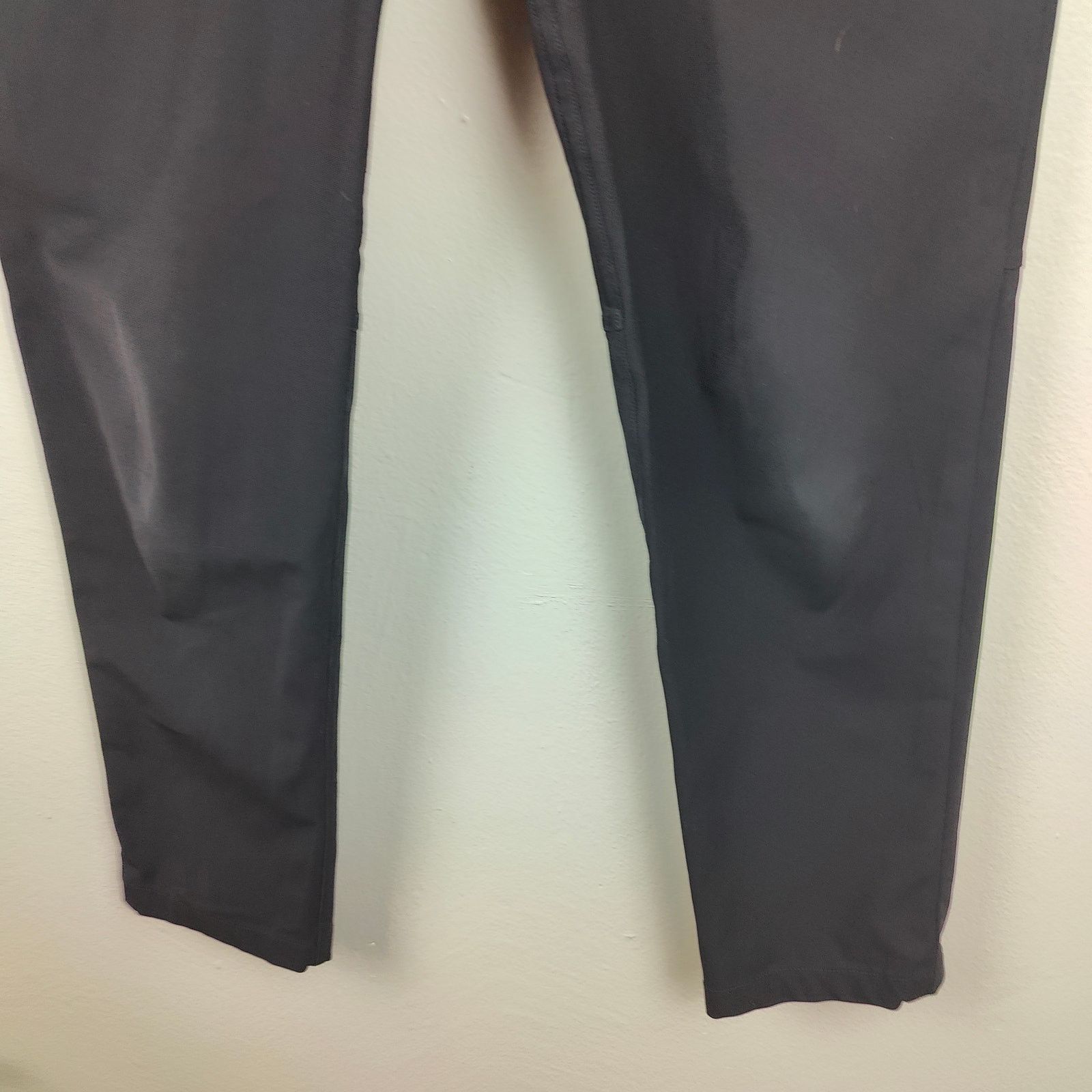 Lululemon Lululemon ABC Slim Pants 30 Warpstreme 34" Black Stretch Size US 30 / EU 46 - 4 Thumbnail