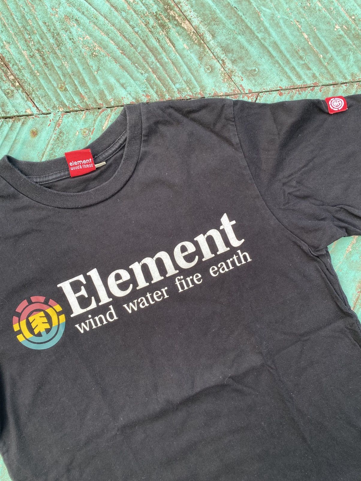 Element Element skateboarding wind water fire earth 90s Size US M / EU 48-50 / 2 - 2 Thumbnail